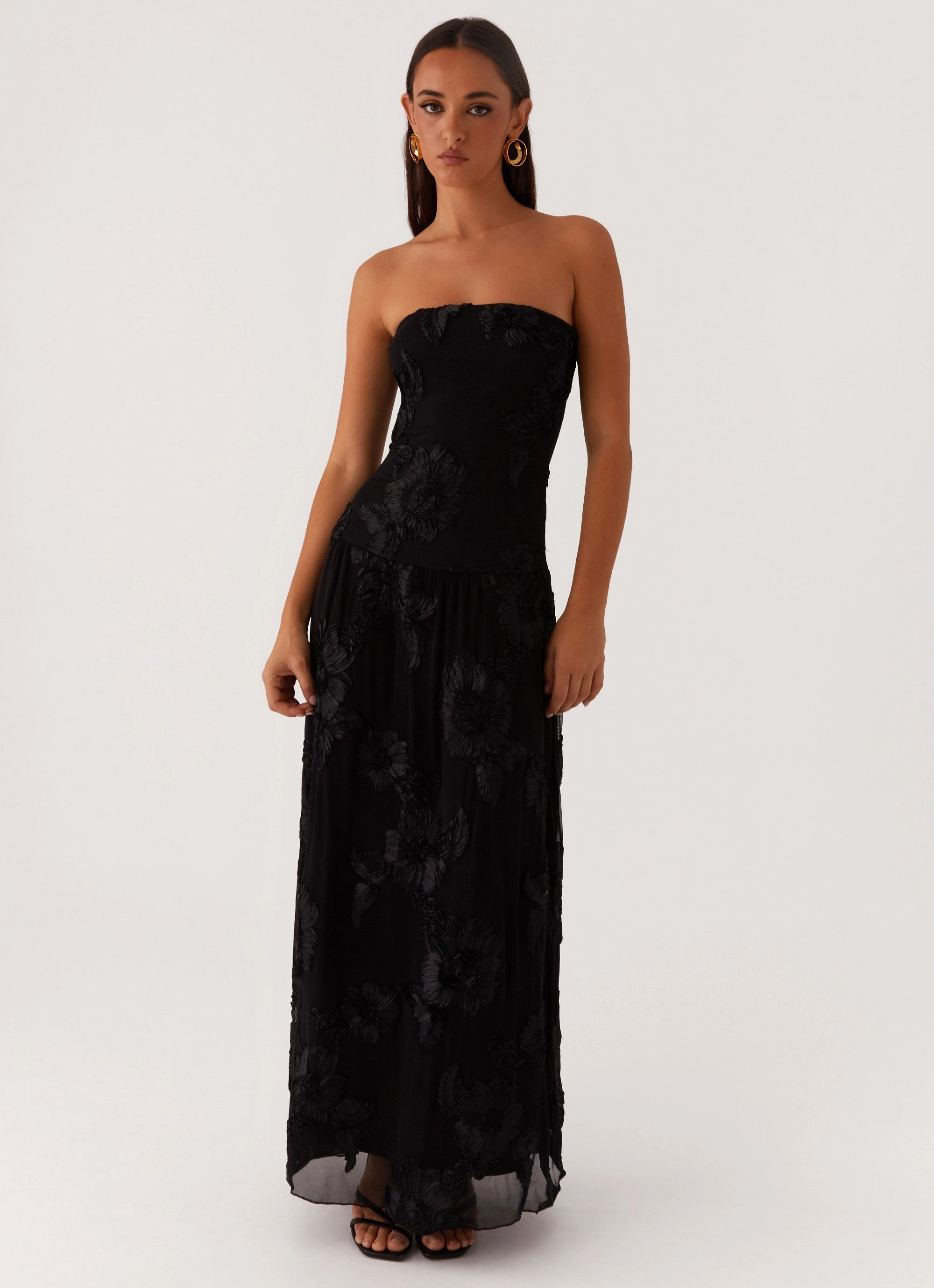 After Light Maxi Dress - Black Cool Comfort Sculpted Detail