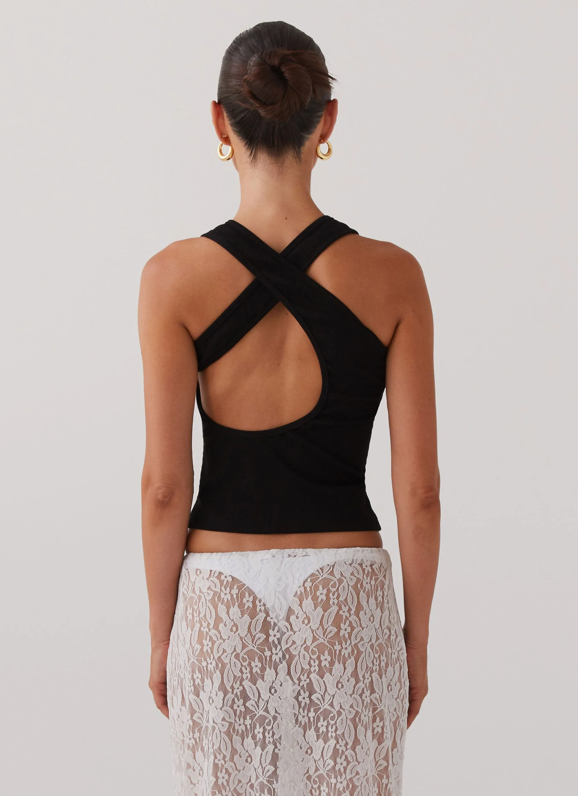 Anti Pill Finish Rolled Hem Finish Alice Cut Out Tank Top - Black