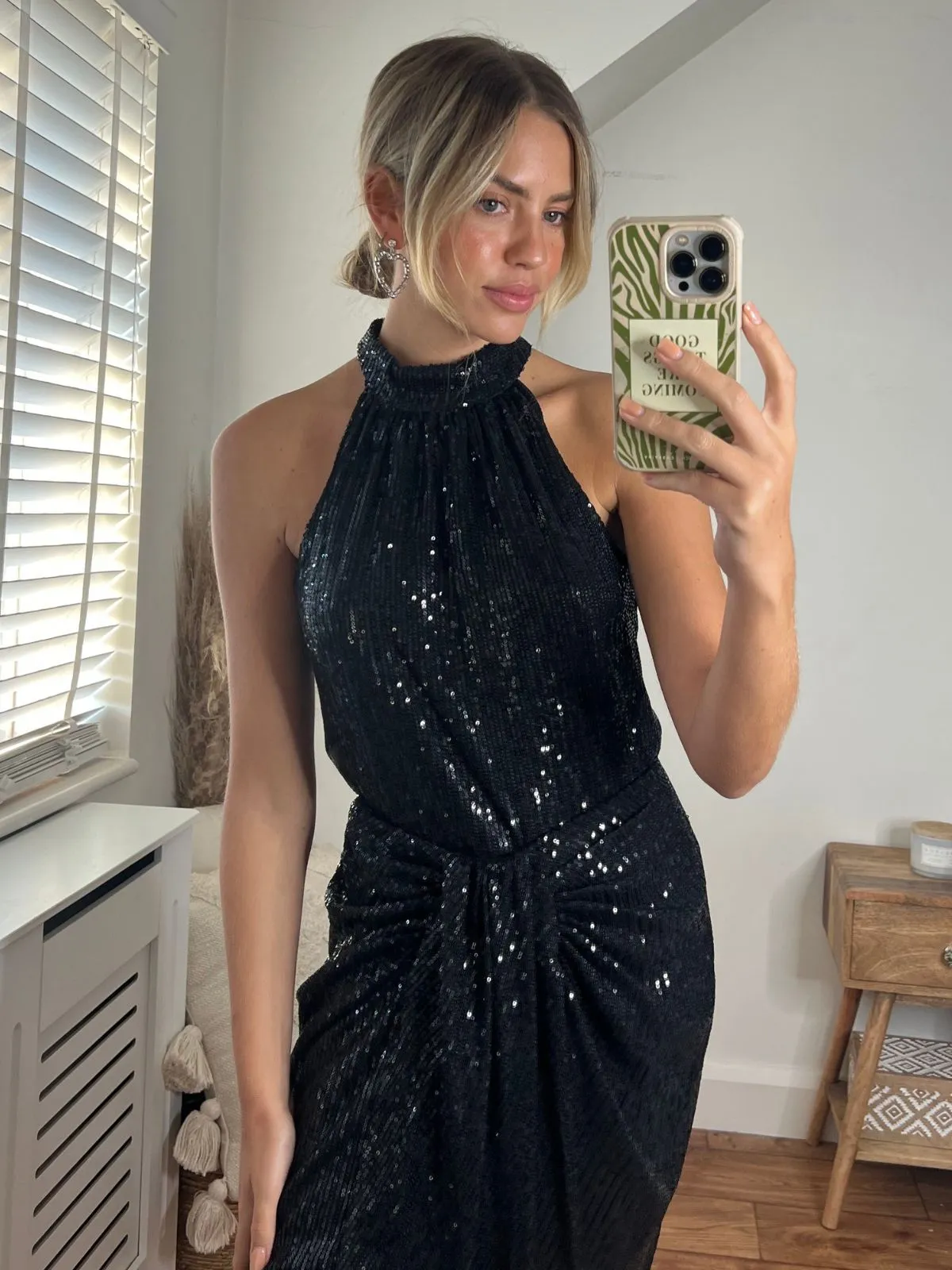 Effortless Feel Valencia High Waist Drape Skirt / Black Sequin