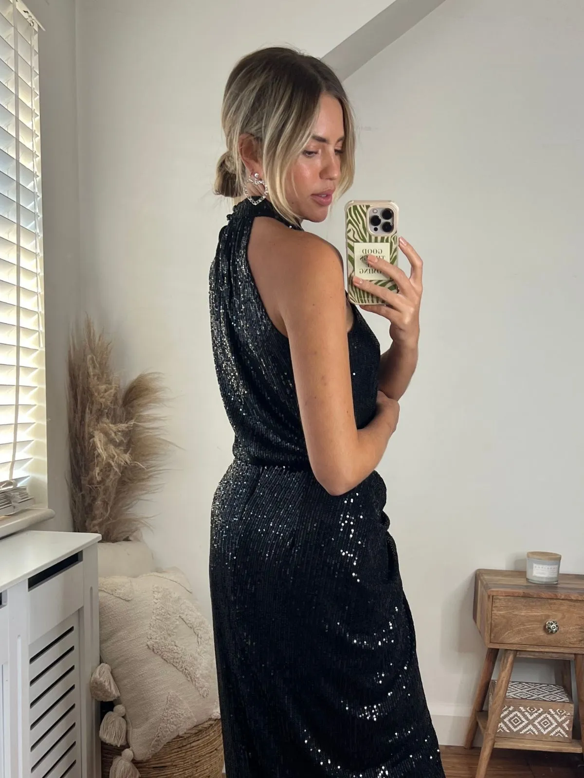 Fashion Details Valencia High Waist Drape Skirt / Black Sequin