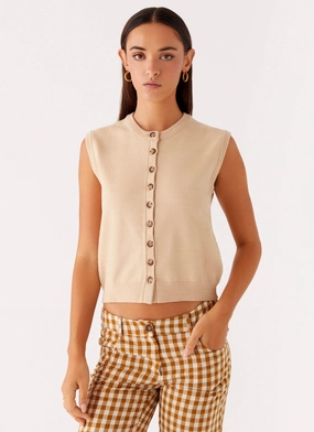 Mickey Knit Vest - Cream Flexible Ribbed Cuffs Durable Chainstitch