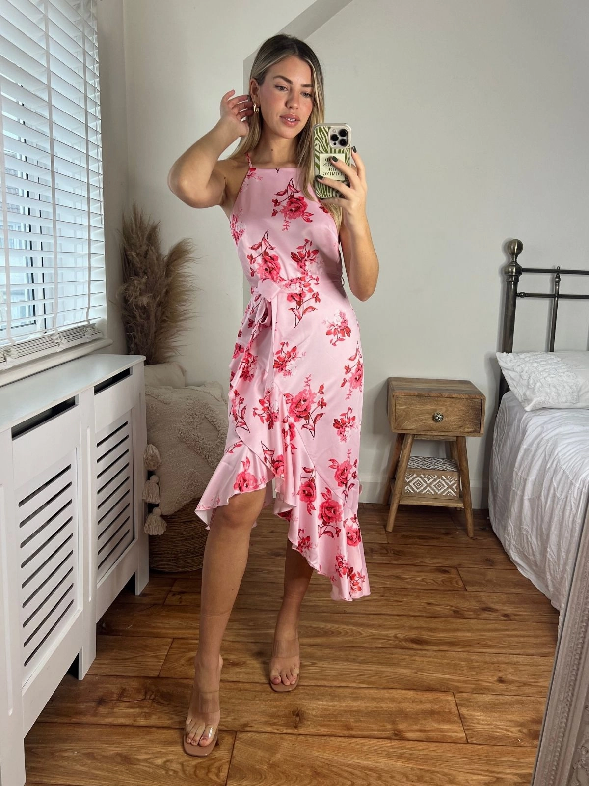 Ariana Halter Frill Dress / Blush Floral Cozy Drape