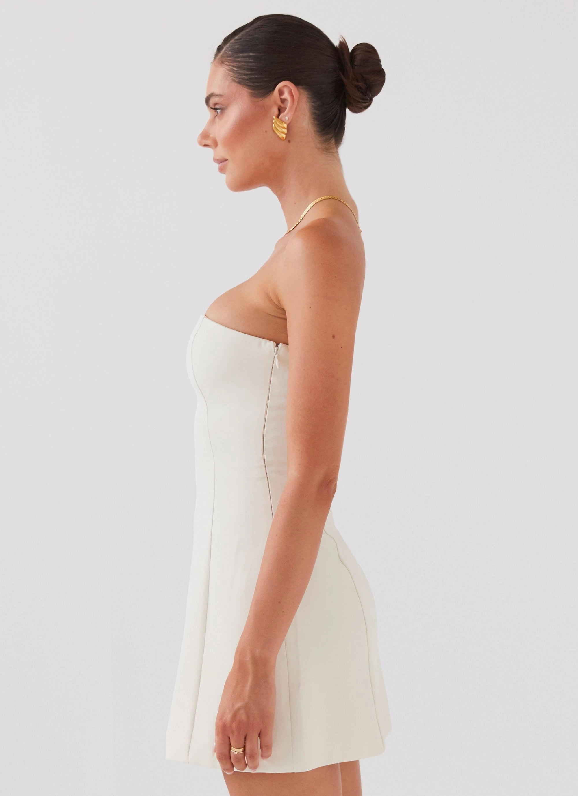 Effortless Touch Contrasting Detail Ayanna Strapless Mini Dress - Ivory