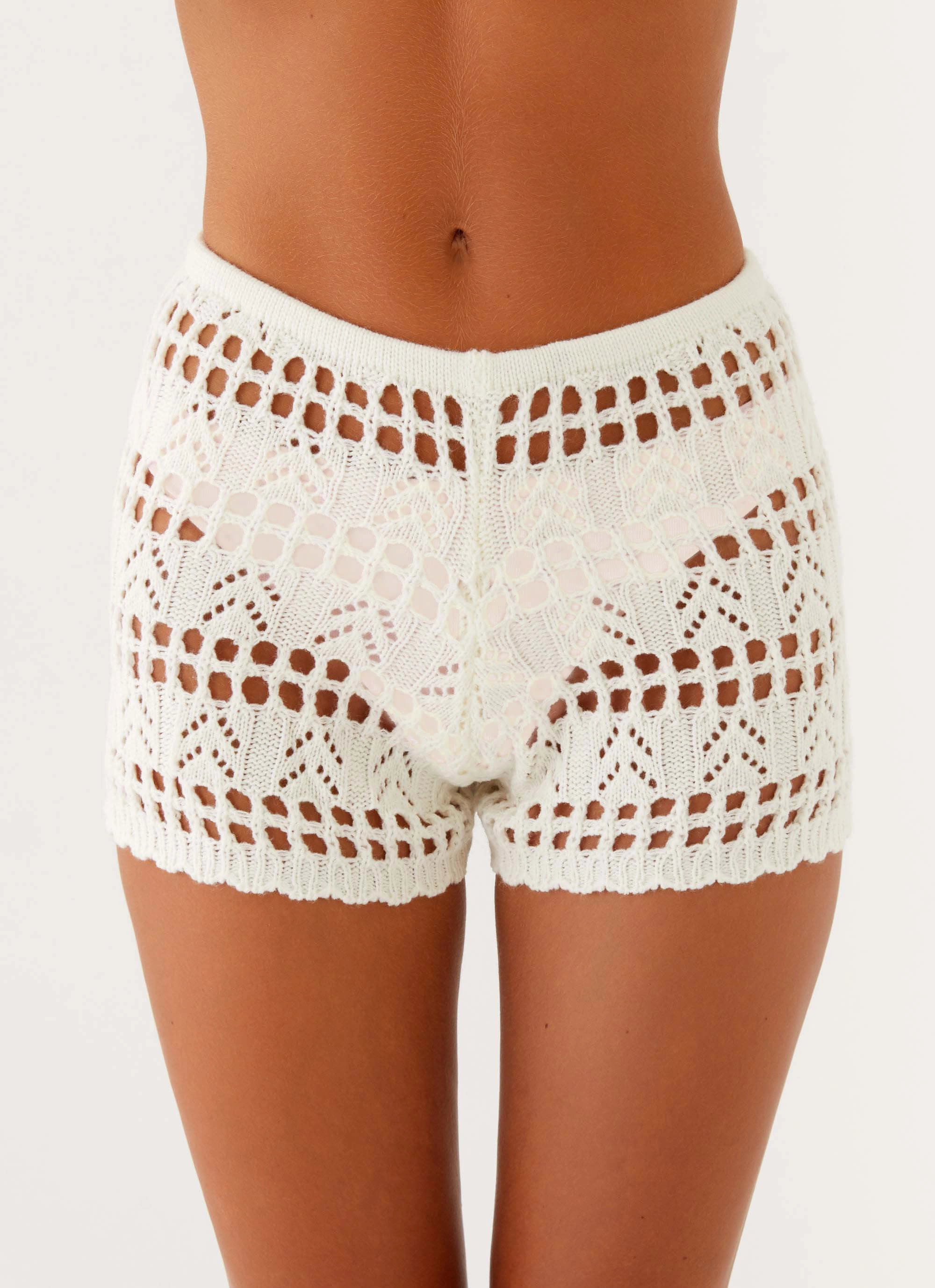 BreathableMeshLining Daywear Baylock Crochet Shorts - White