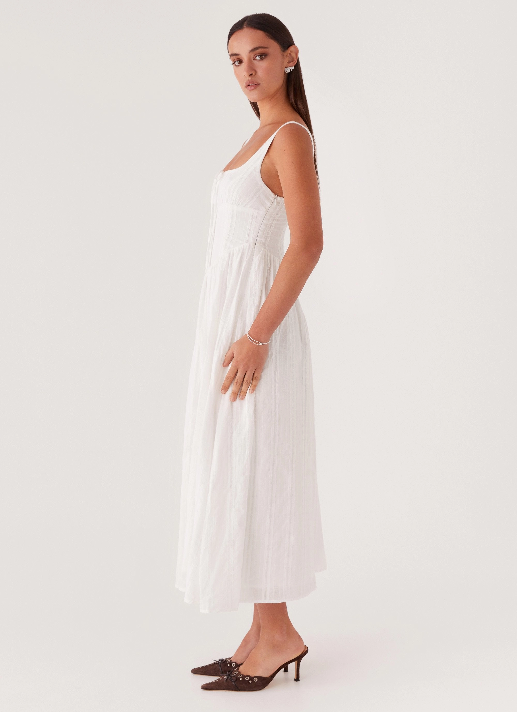 Pascuelle Midi Dress - White Chic and Cozy Perfect Mood