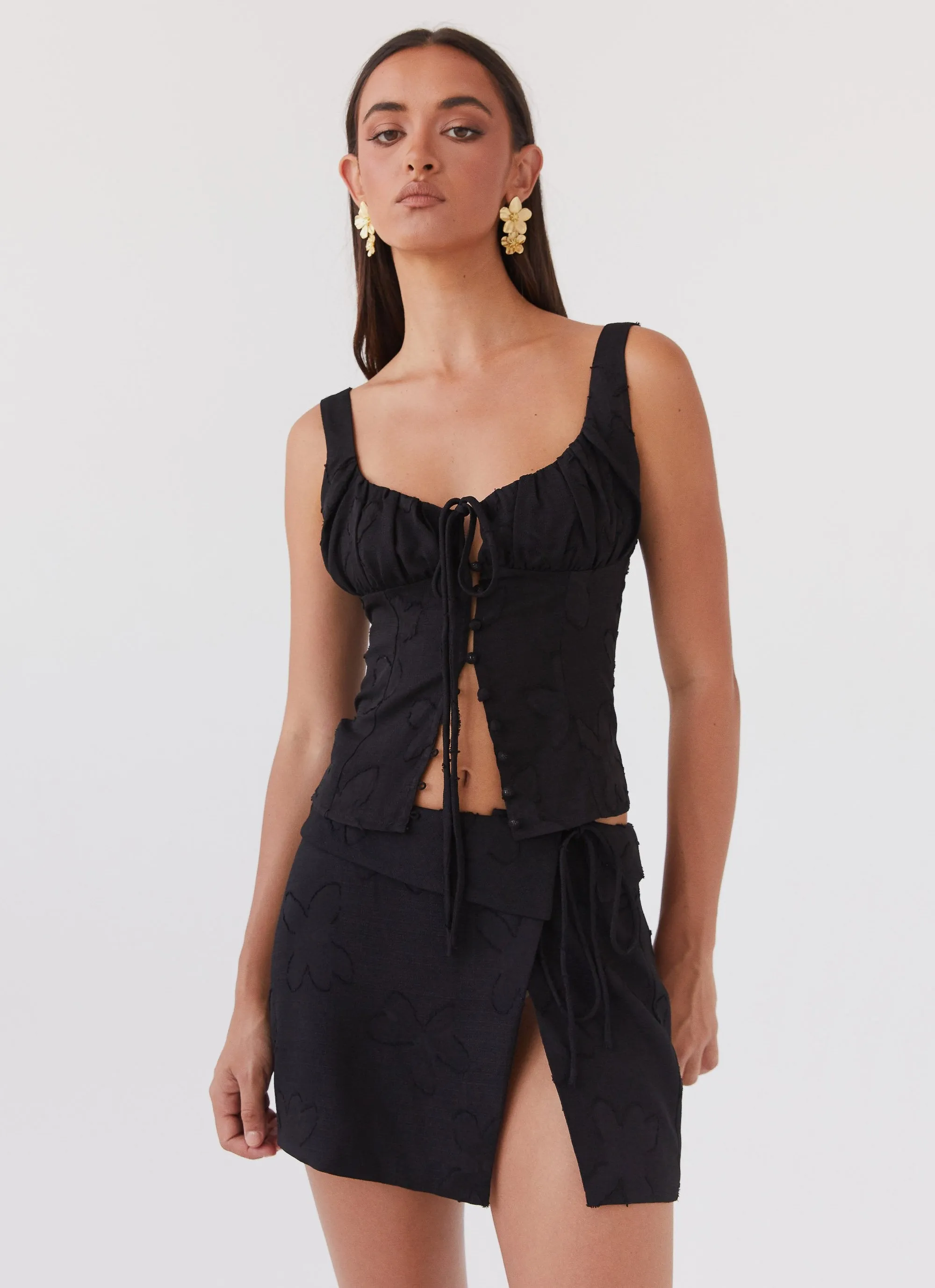 Roll Up Sleeve System Bianka Tie Top - Black Petal