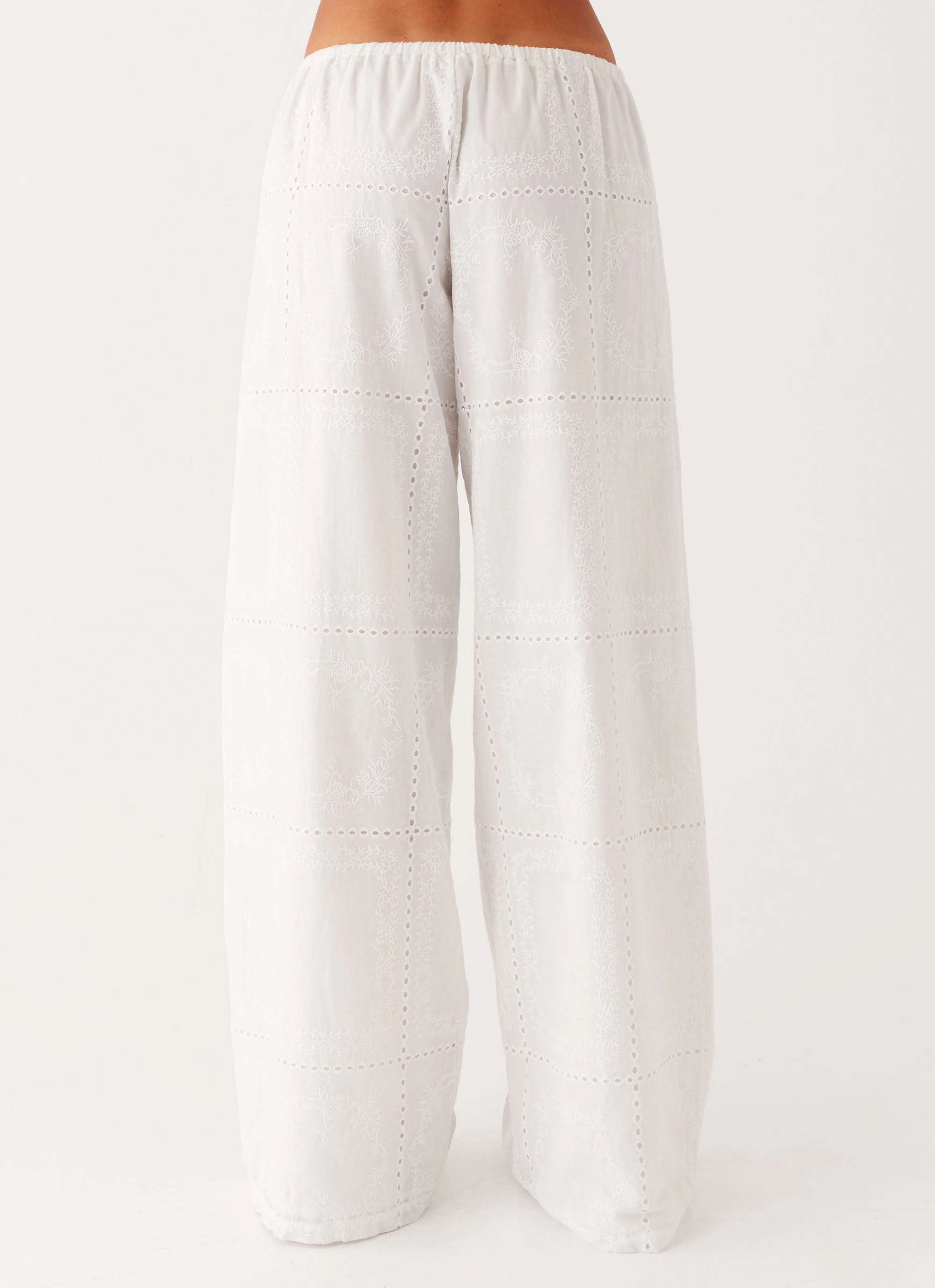 Bille Low Rise Pants - White Cool Weather Everyday Ease