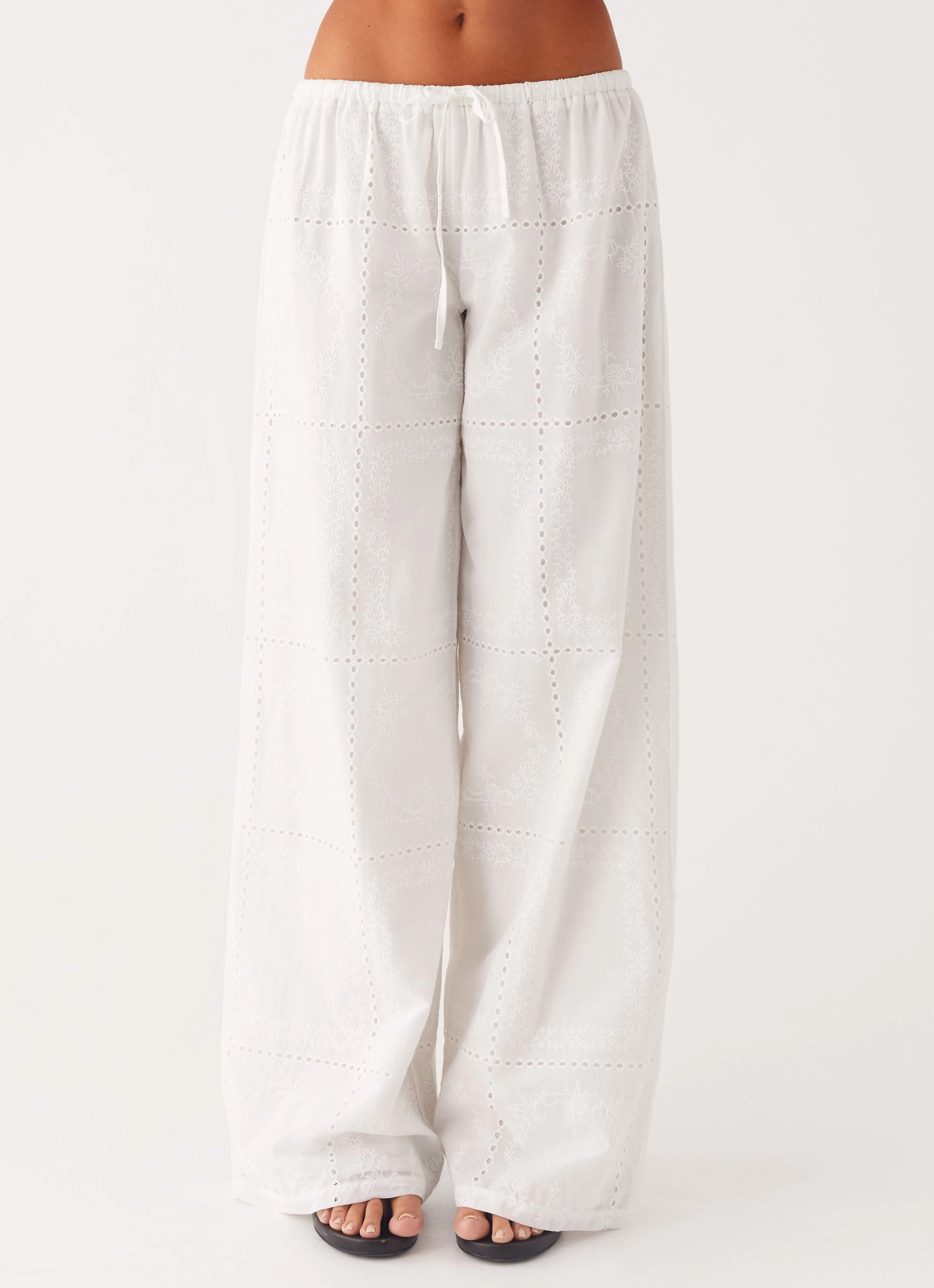 Bille Low Rise Pants - White Quick Fit Wear Static free