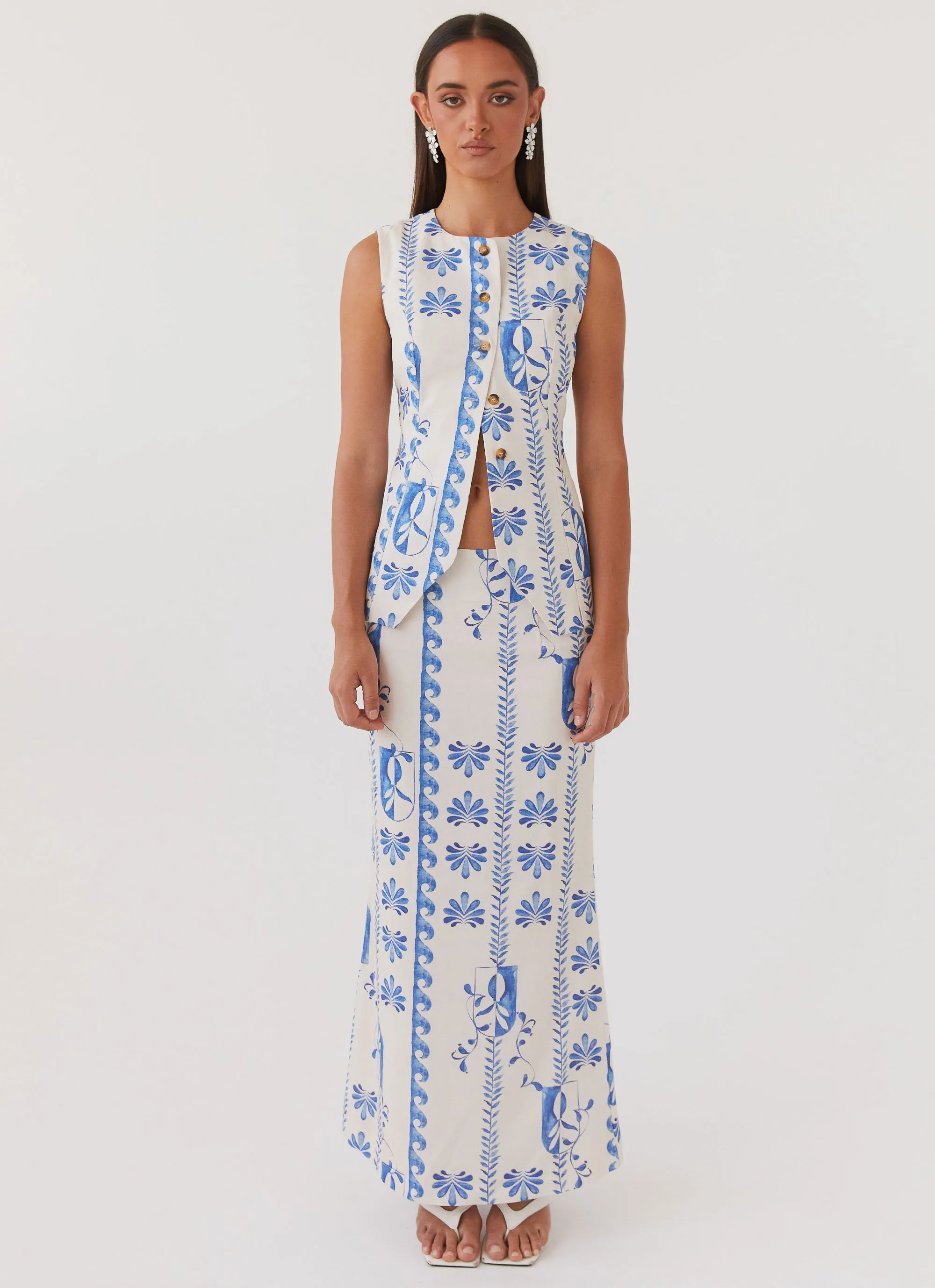 Ethically Sourced Yarn Born For Bordeaux Linen Vest - Floral Wave