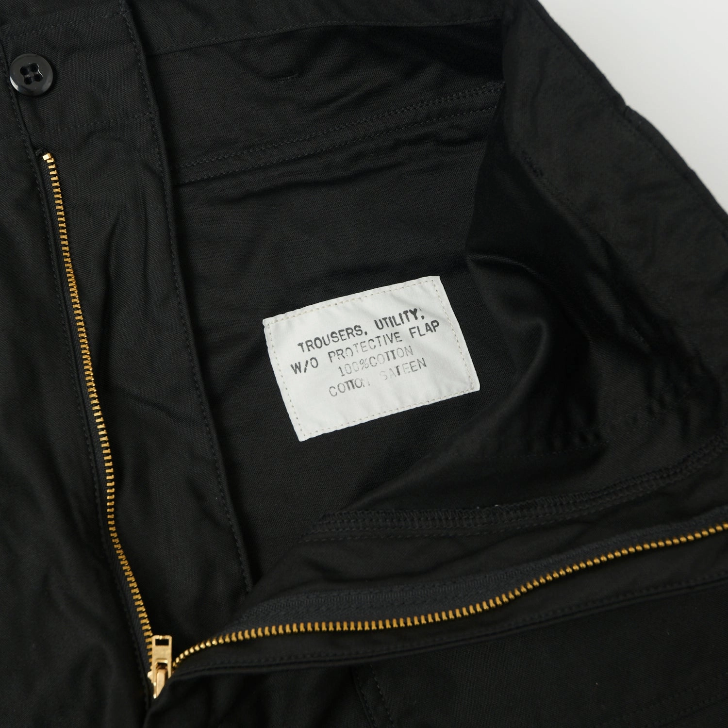 Light support Spellbound Tapered Utility Trouser - Black