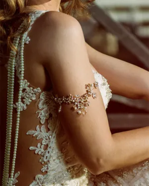 Bridal armband - delicate floral bohemian band - Serena small by Kezani