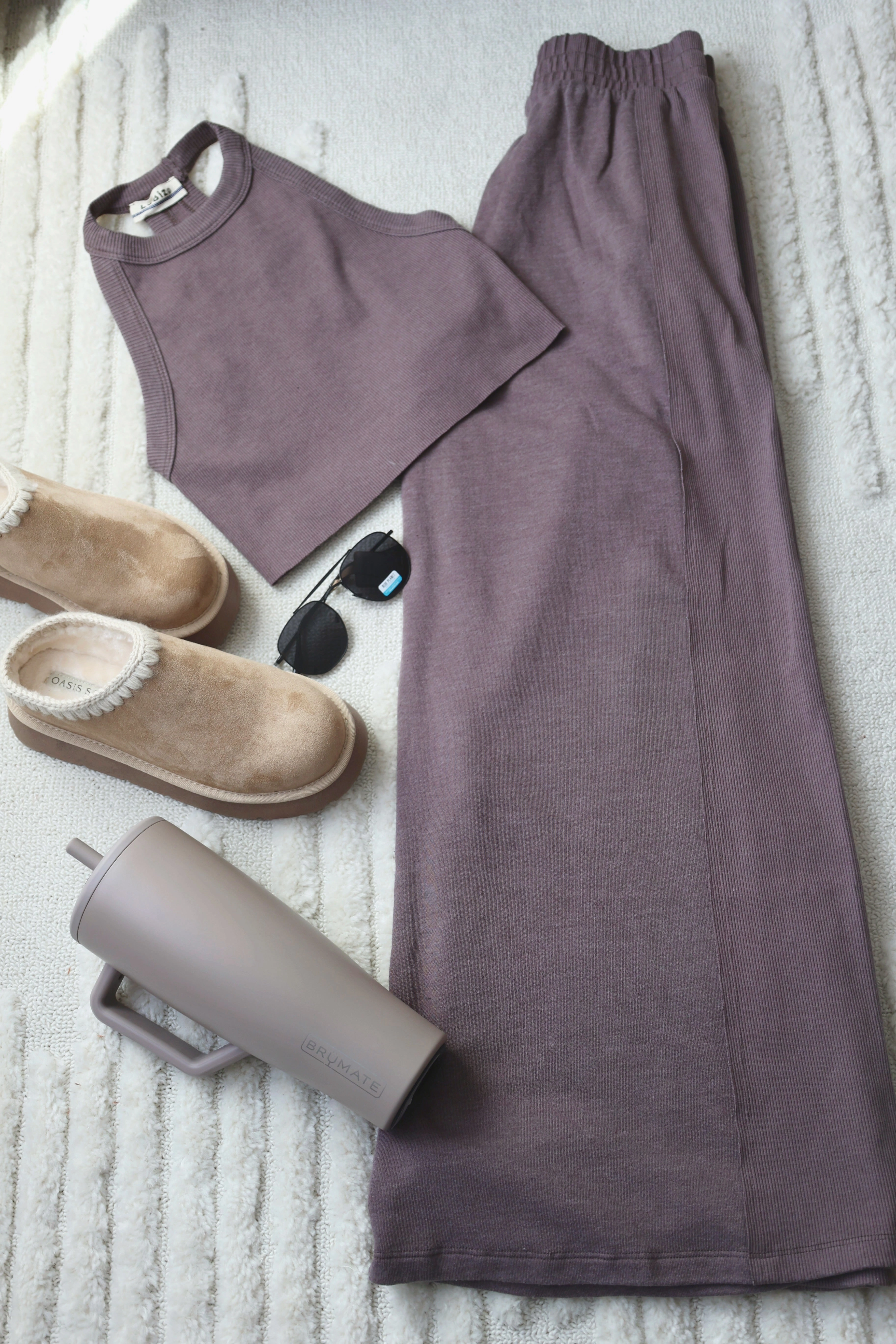 MoistureWicking Technology LowMaintenanceFabric Britney Set- Stone