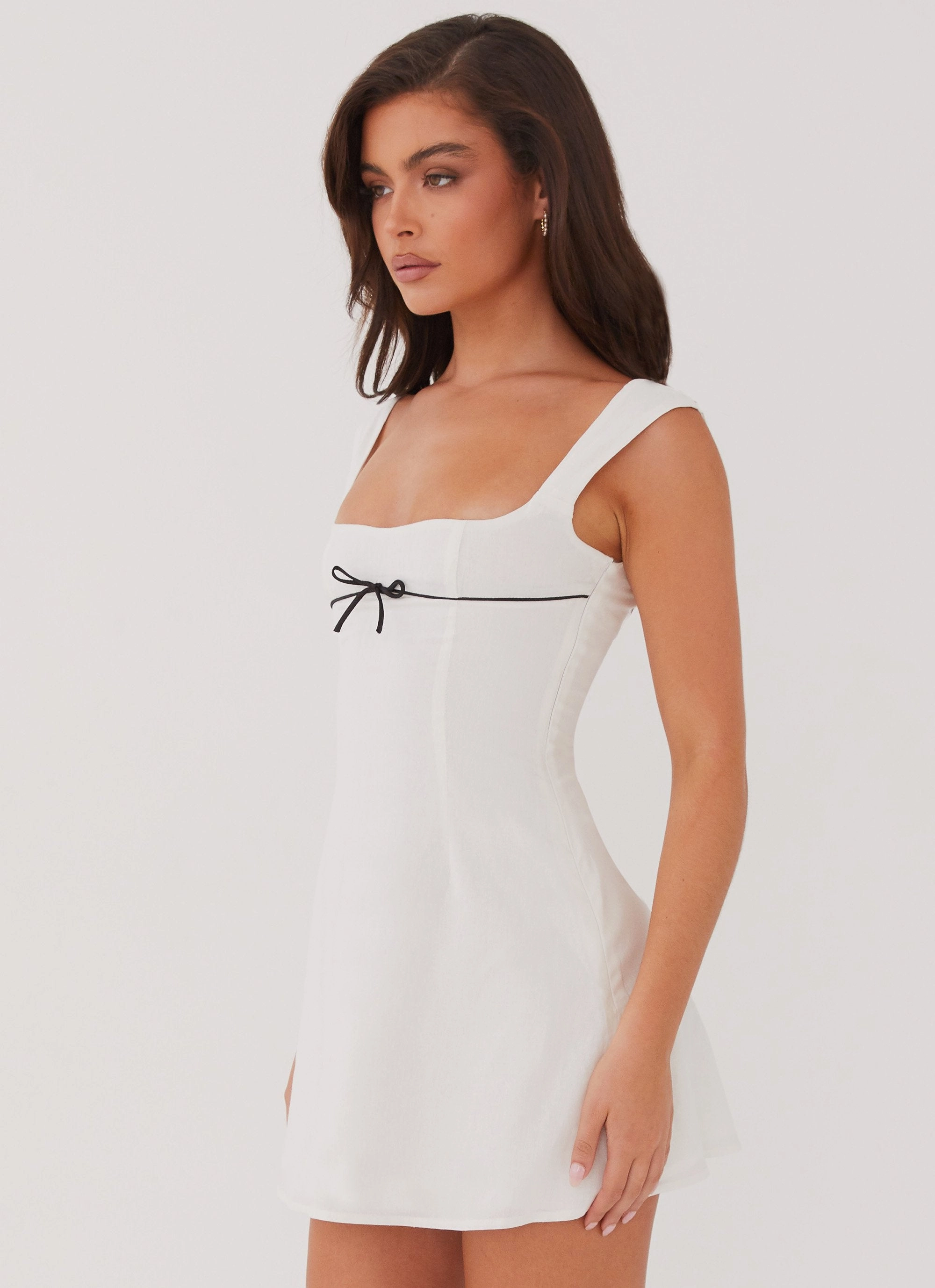 Flattering and Effortless HypoallergenicFiber Cadence Mini Dress - White