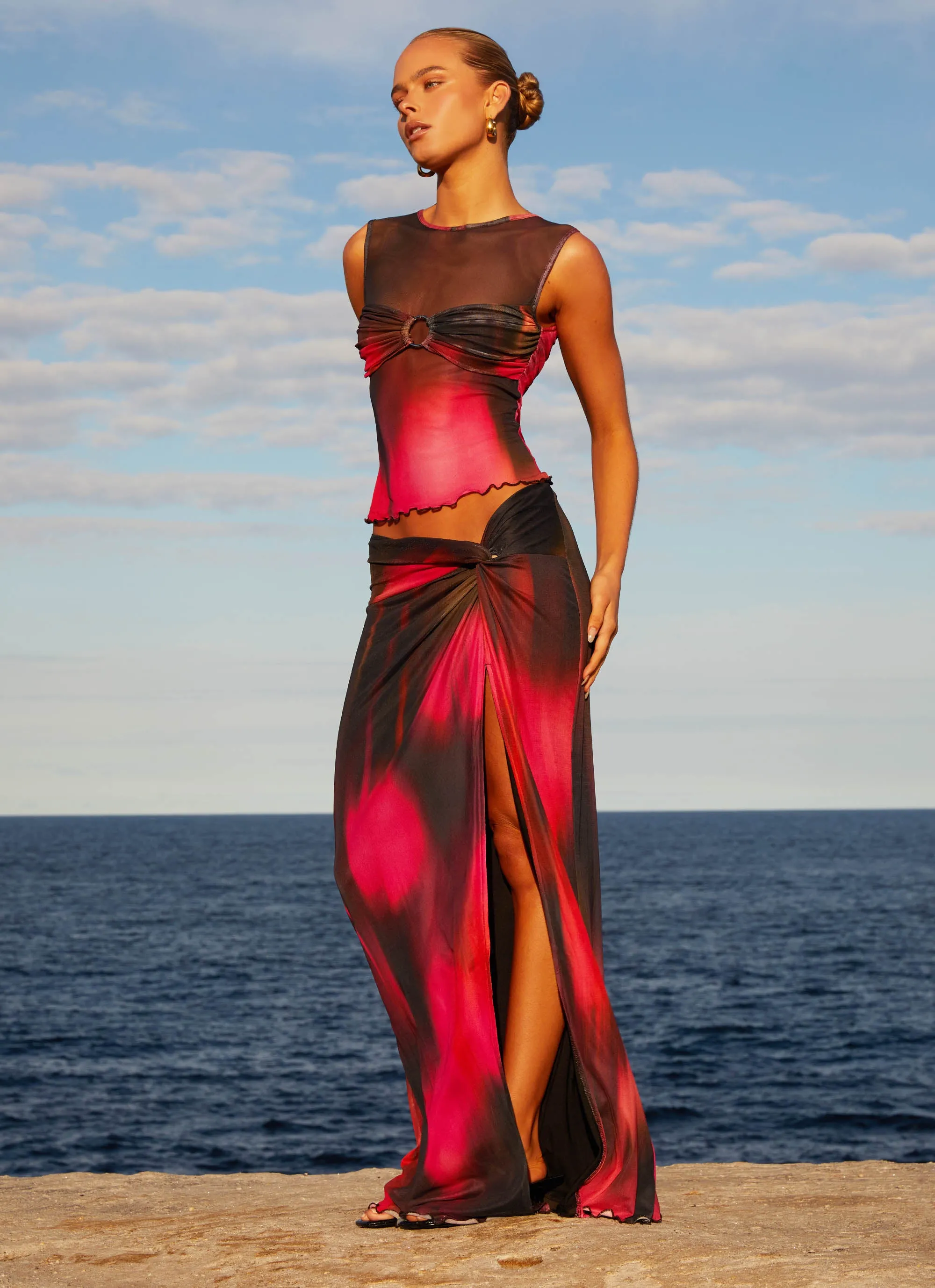 Caprise Mesh Tank - Pink Print Fitted Design Thermal Insulation Layer