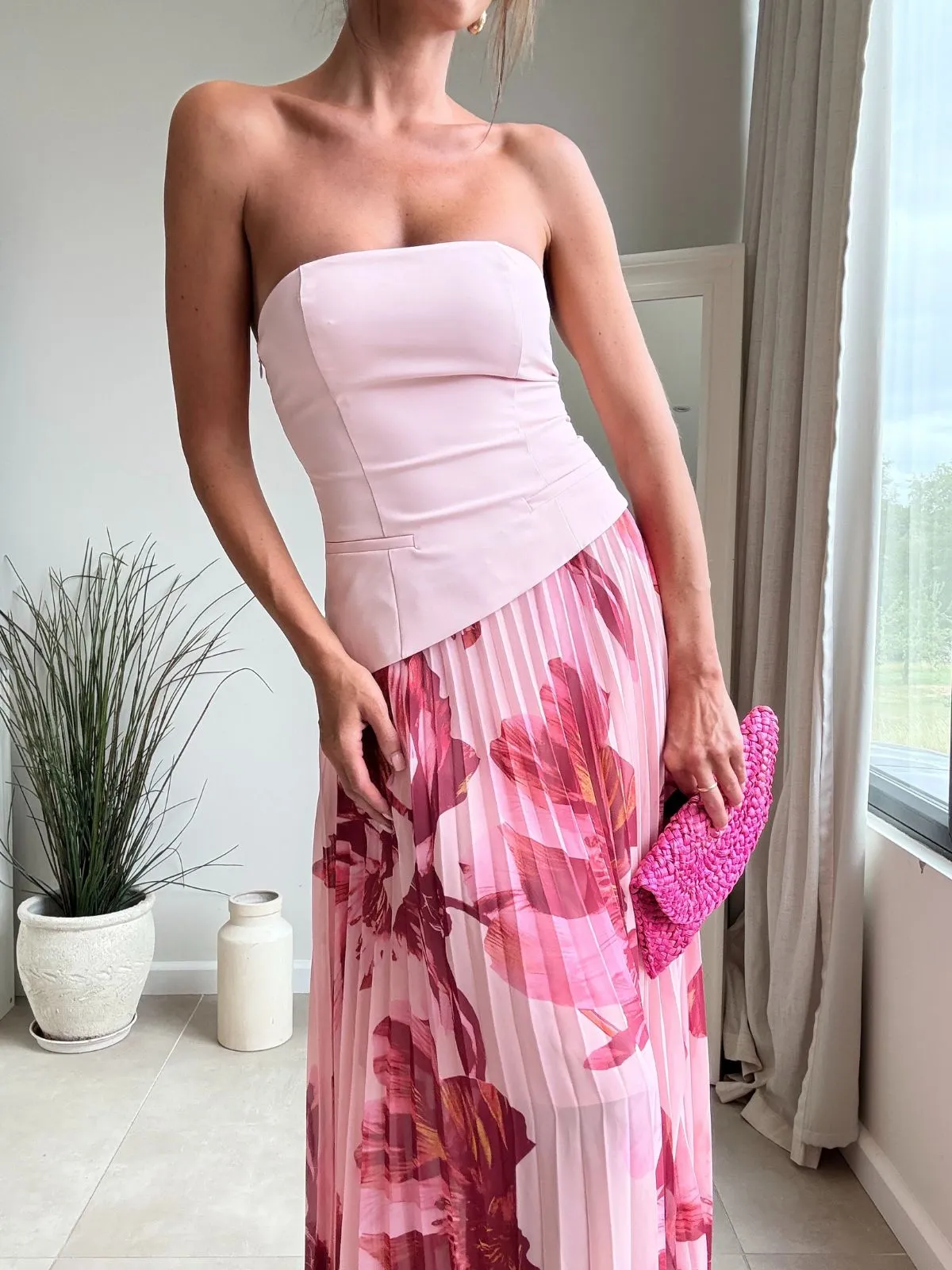Madelaine Bandeau Dress in Pink Feminine Vibe