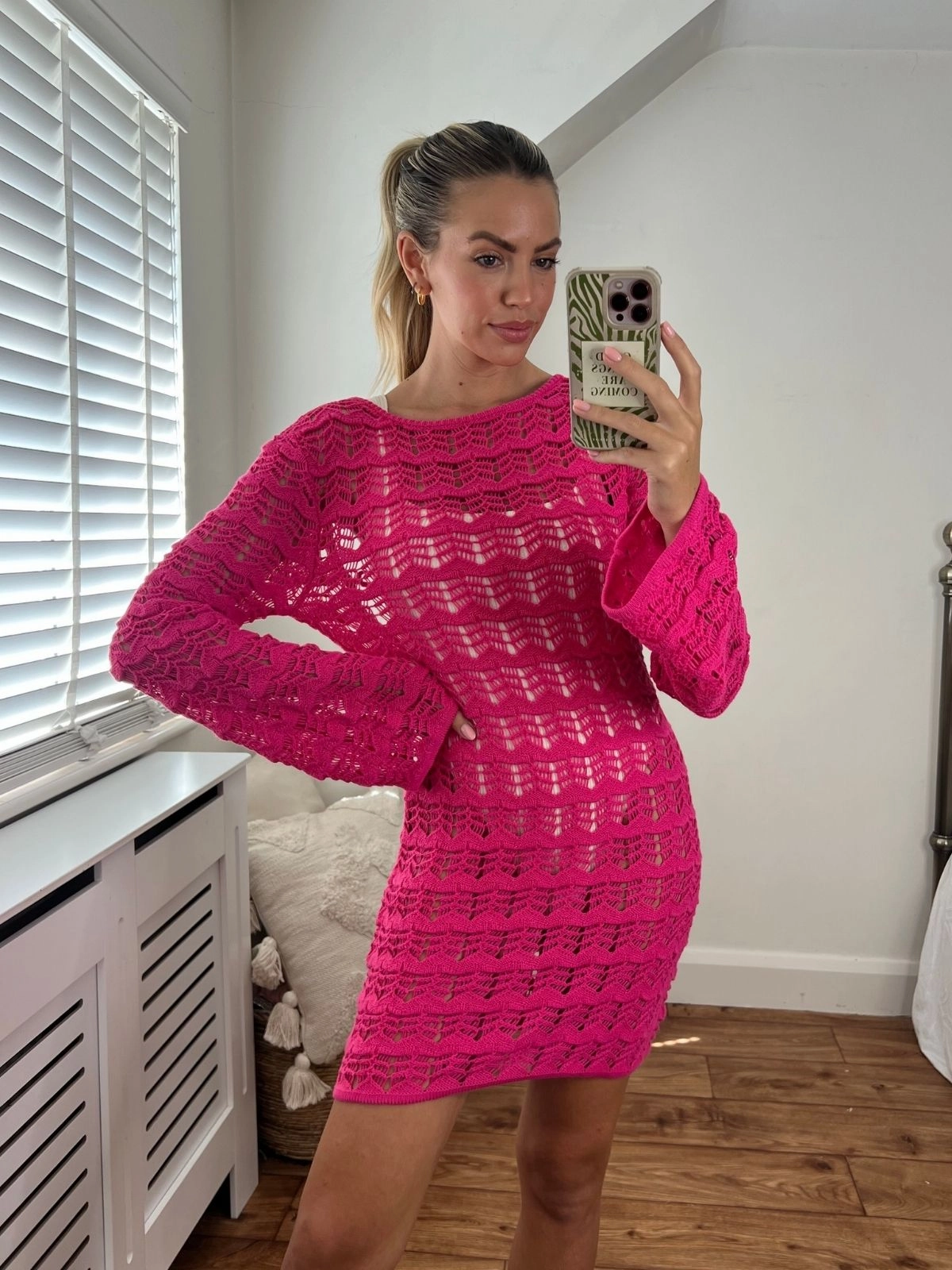 Ocean Long Sleeve Lace Back Mini dress / Pink Easy Movement