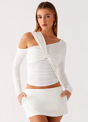 Cloud Kiss Asymmetric Long Sleeve Top - Cream sporty wear DoubleNeedle Stitching