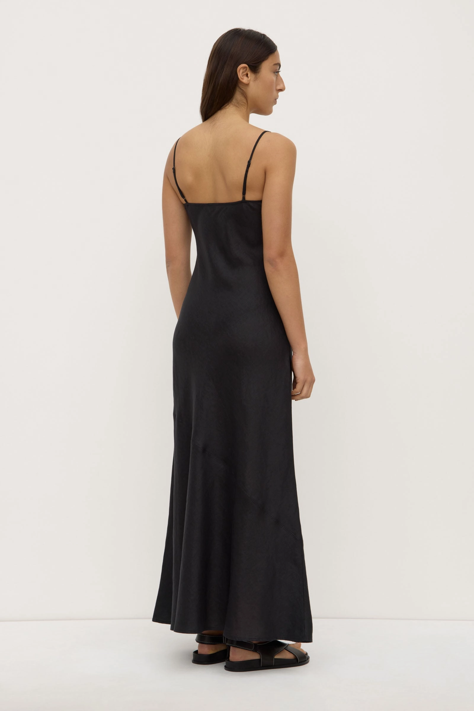 Colette Linen Slip Dress Anti-Static-Finish Charming Design