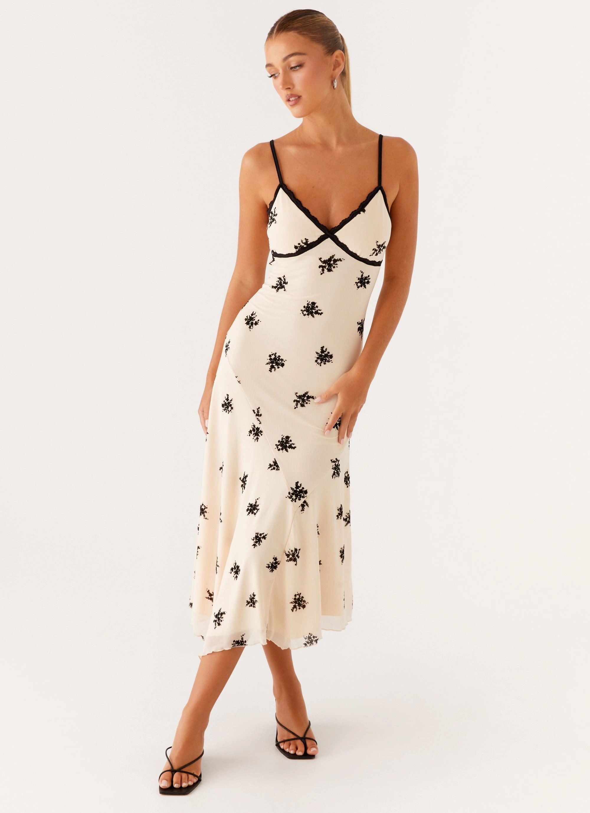 Amelia Midi Dress - Nude Classic Layering