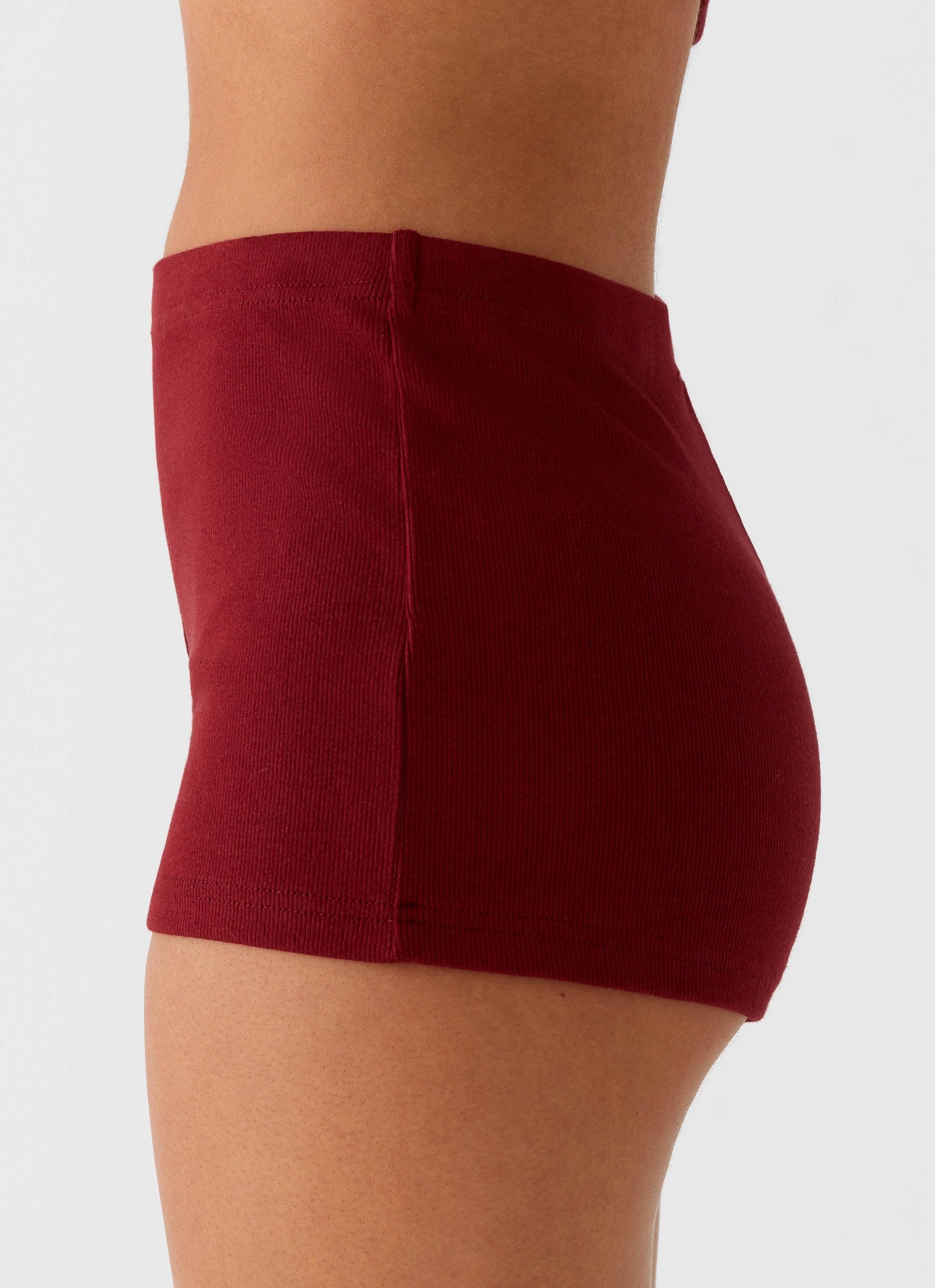 Comfy Waistband Side Pockets Spectate Mini Shorts - Maroon