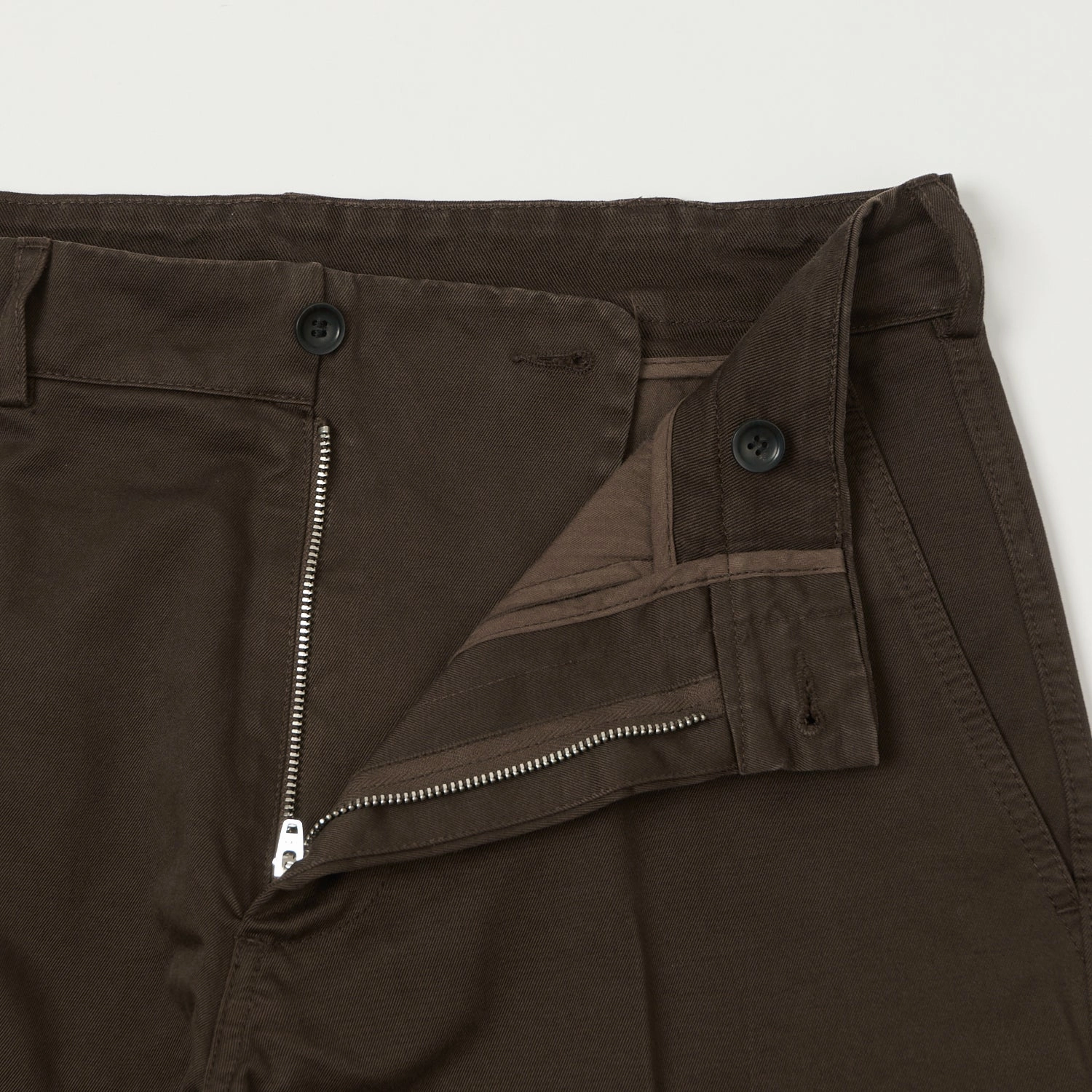 Performance Gear Flexible Waistband Knickerbocker 'Canal' Tapered Twill Chinos - Black Olive