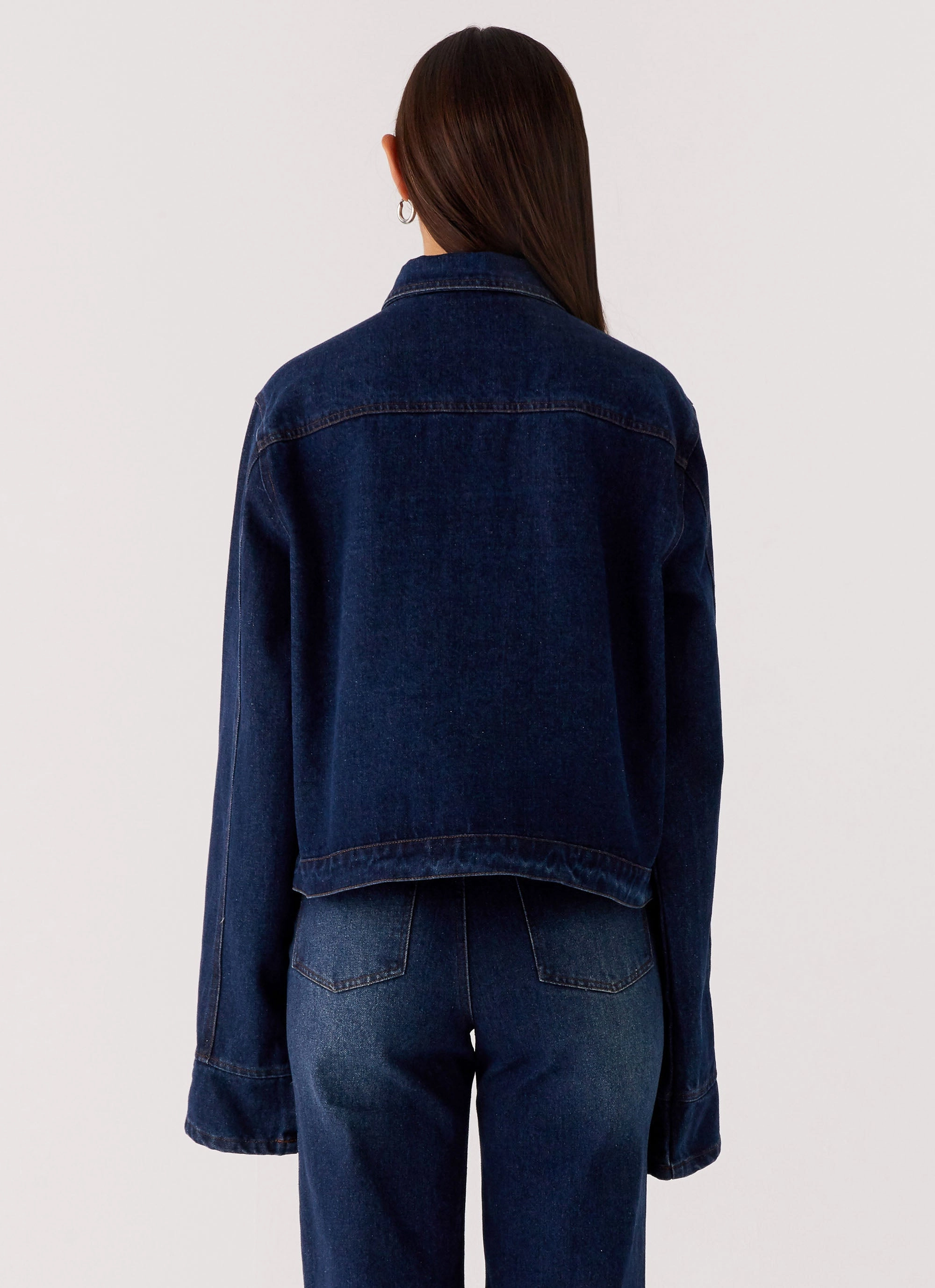 ComfortFit StaticResistantMaterial Back Again Oversized Denim Jacket - Vintage Blue