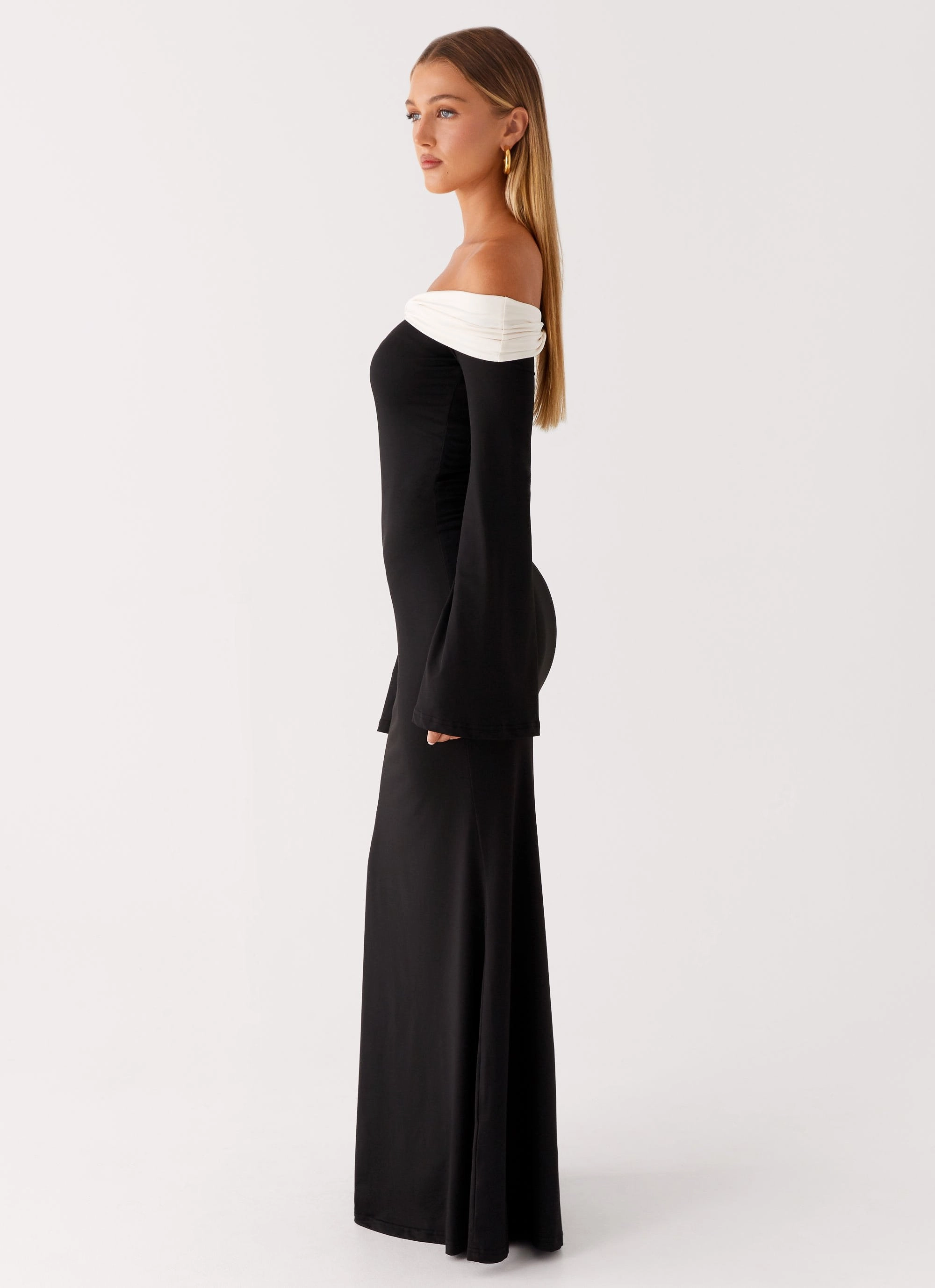 Hits Different Long Sleeve Maxi Dress - Black Elegant Waist Chic Layering