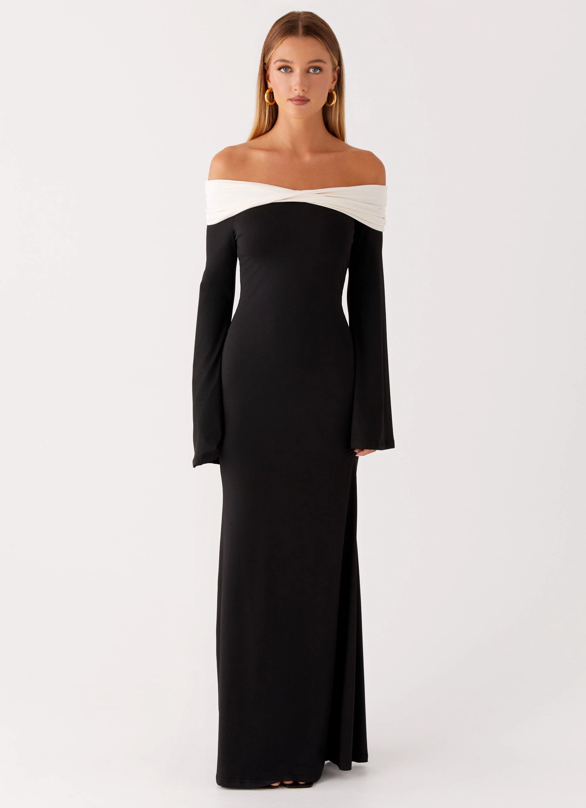 Flexible Waist Hits Different Long Sleeve Maxi Dress - Black