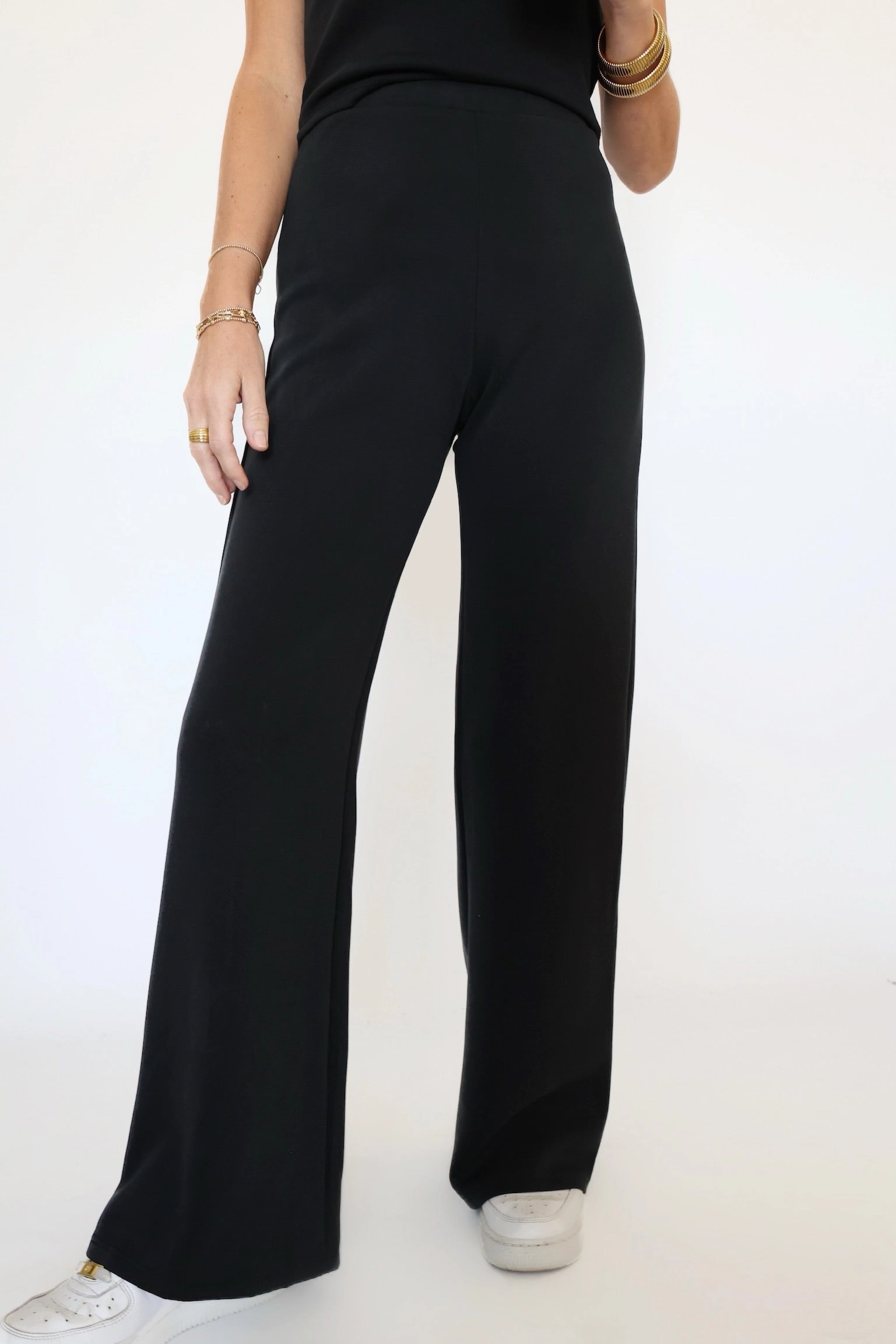 Hustle Knit Wide Leg Pant Lightweight Design