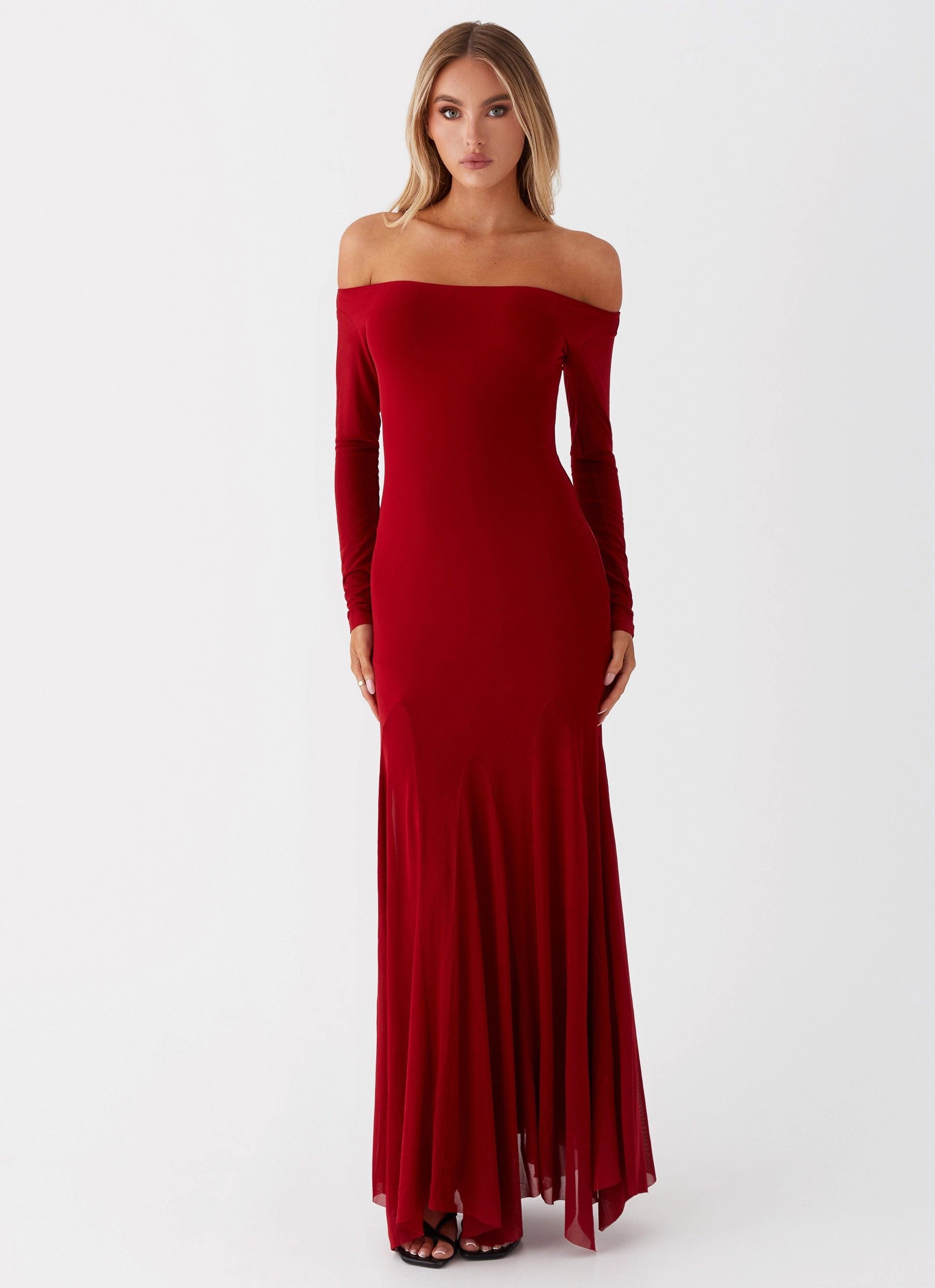 Flowing Fit Casual Pick Maribel Maxi Dress - Red