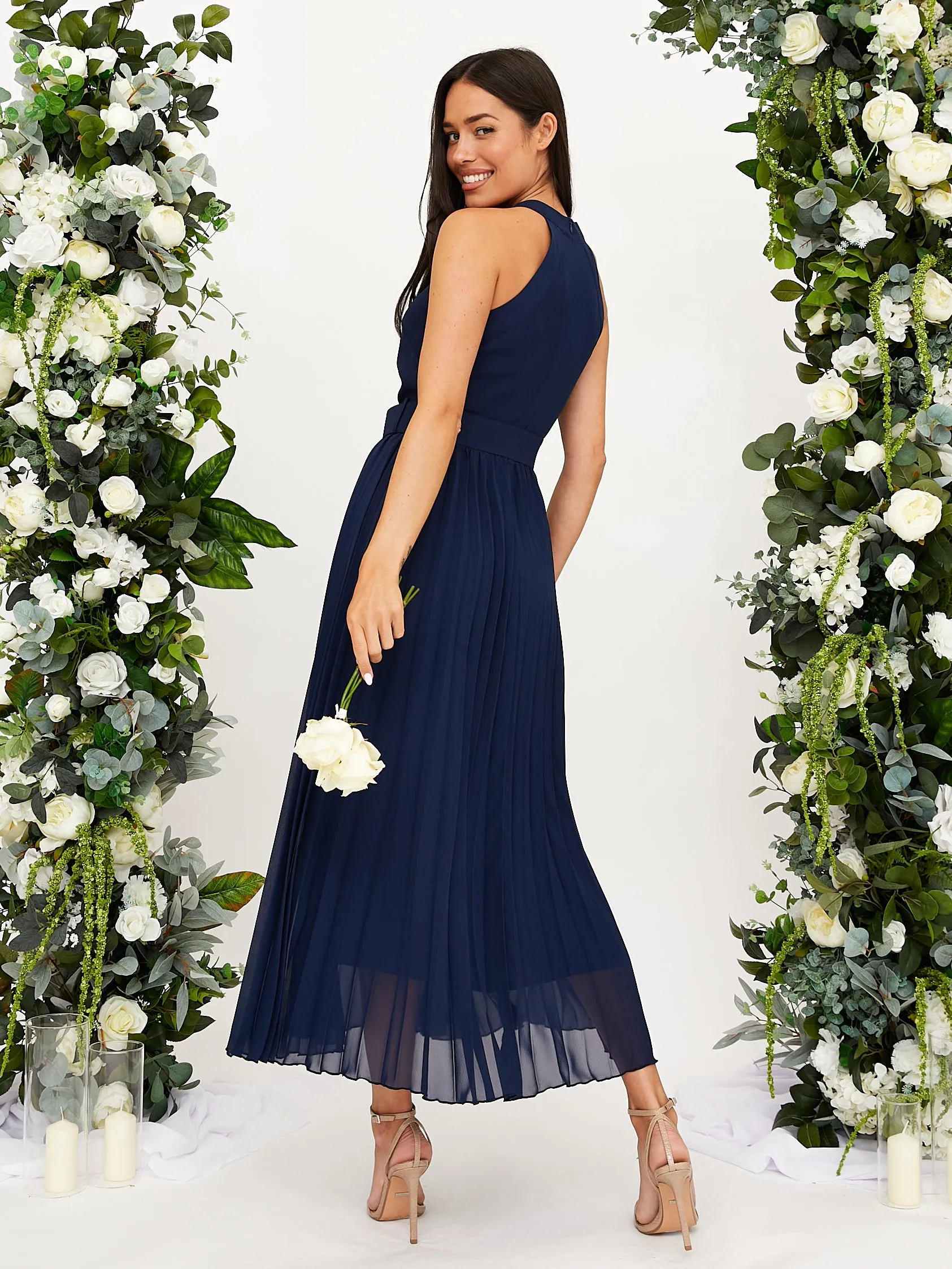 Cross Neck Pleated Midaxi Chiffon Dress / Navy Smooth Lines
