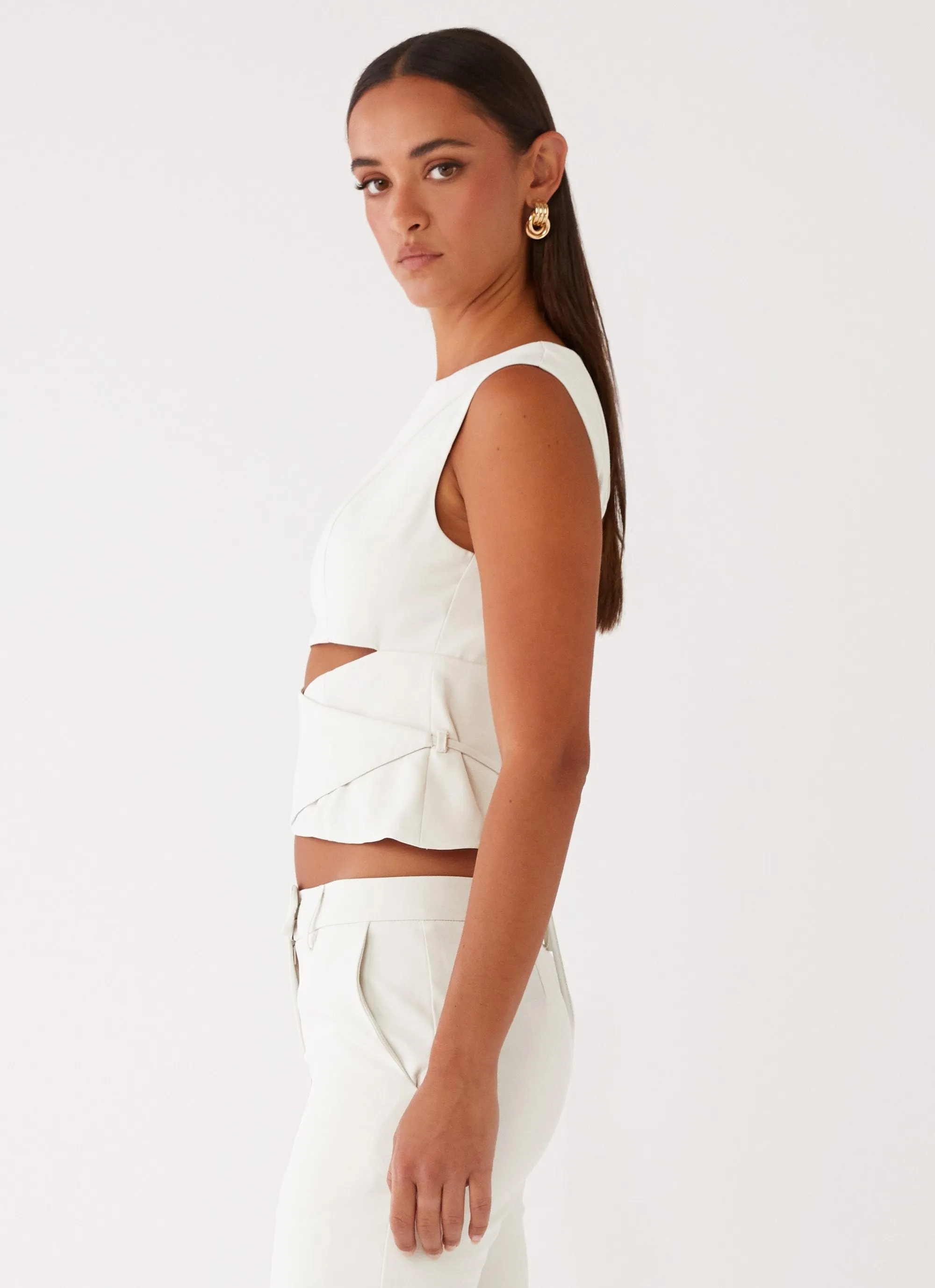 Cyra Wrap Top - Ivory Breathable back panel