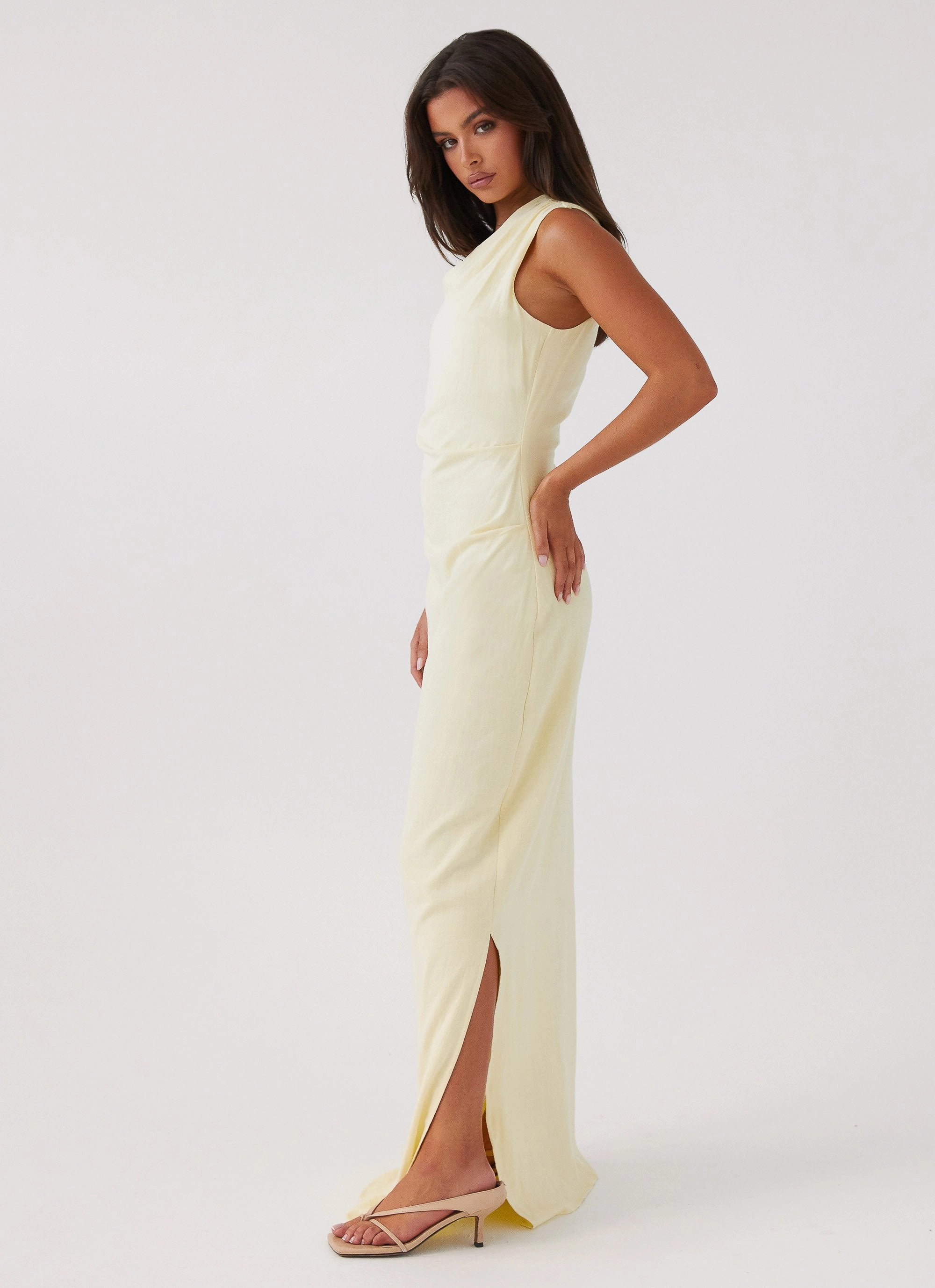 Travel-Style Daffodil Charm Linen Maxi Dress - Sunflower Yellow