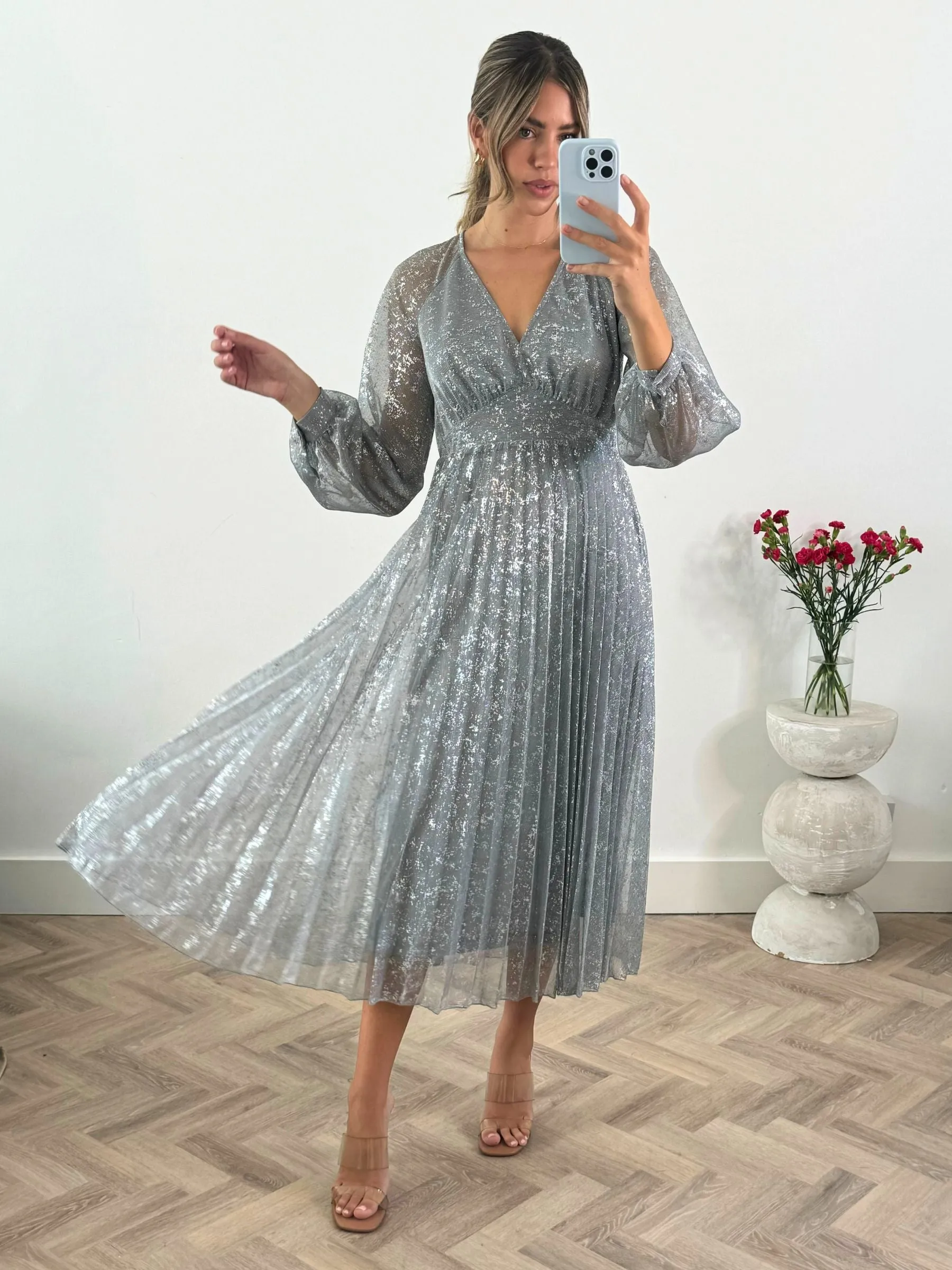 Dannica Pleated Balloon Sleeve Maxi Dress / Silver Comfortable Waist Bright Vibe