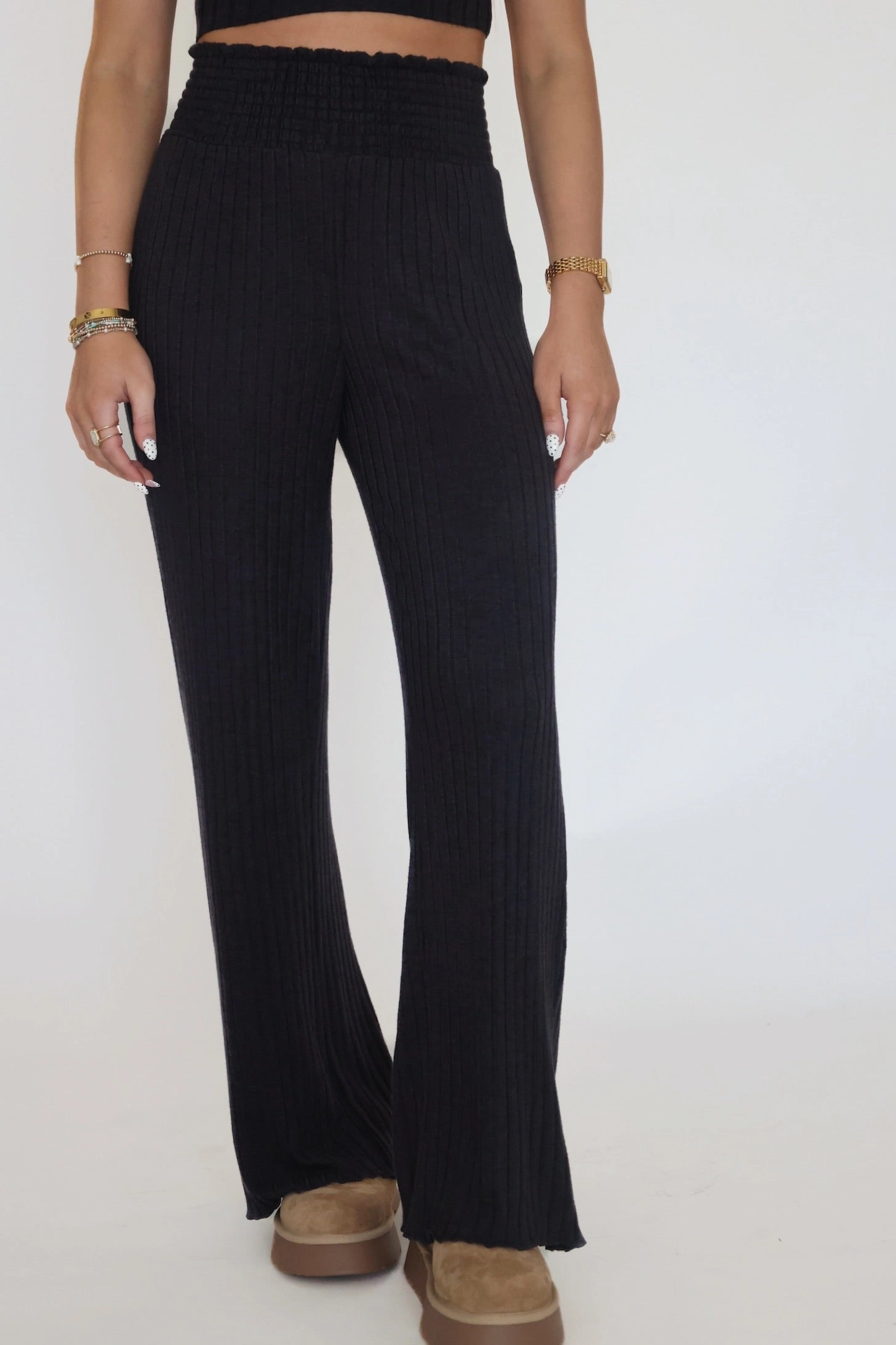 MinimalistSilhouette Long Sleeve Shirt Dawn Smocked Rib Pant - Black Sand