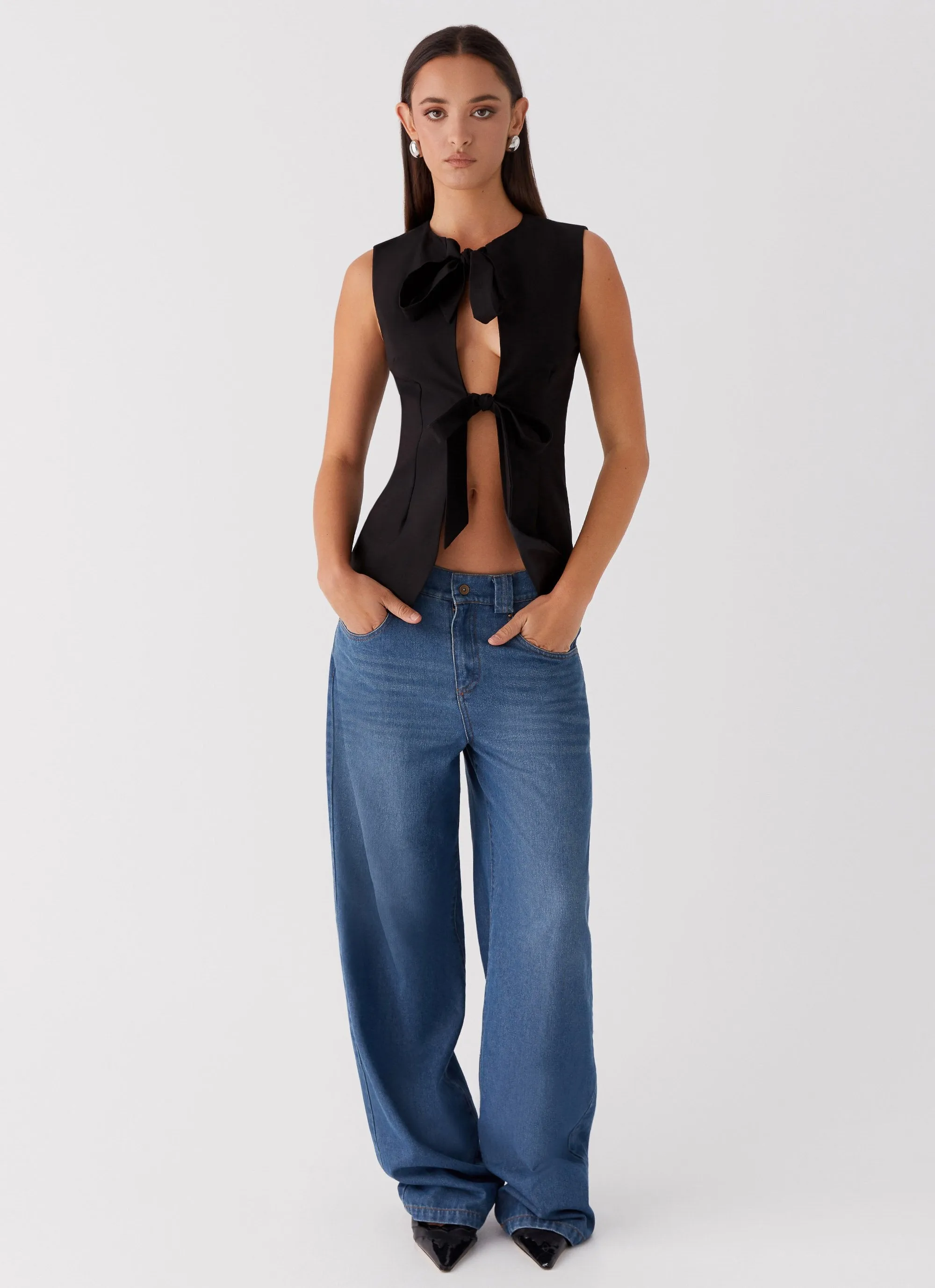 Dottie Tie Top - Black Loose cut