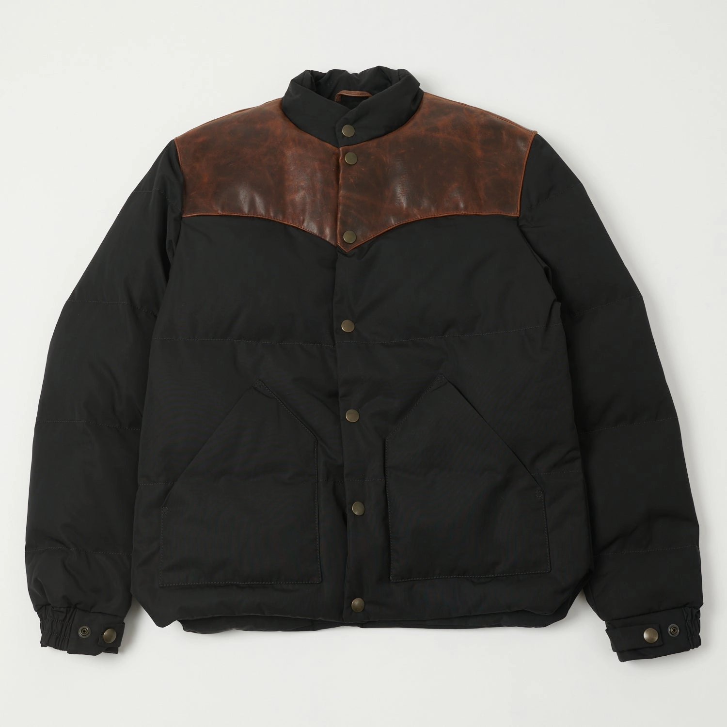 Stylish Layer Shangri-La Heritage 'Bivacco' Western Down Jacket - Black