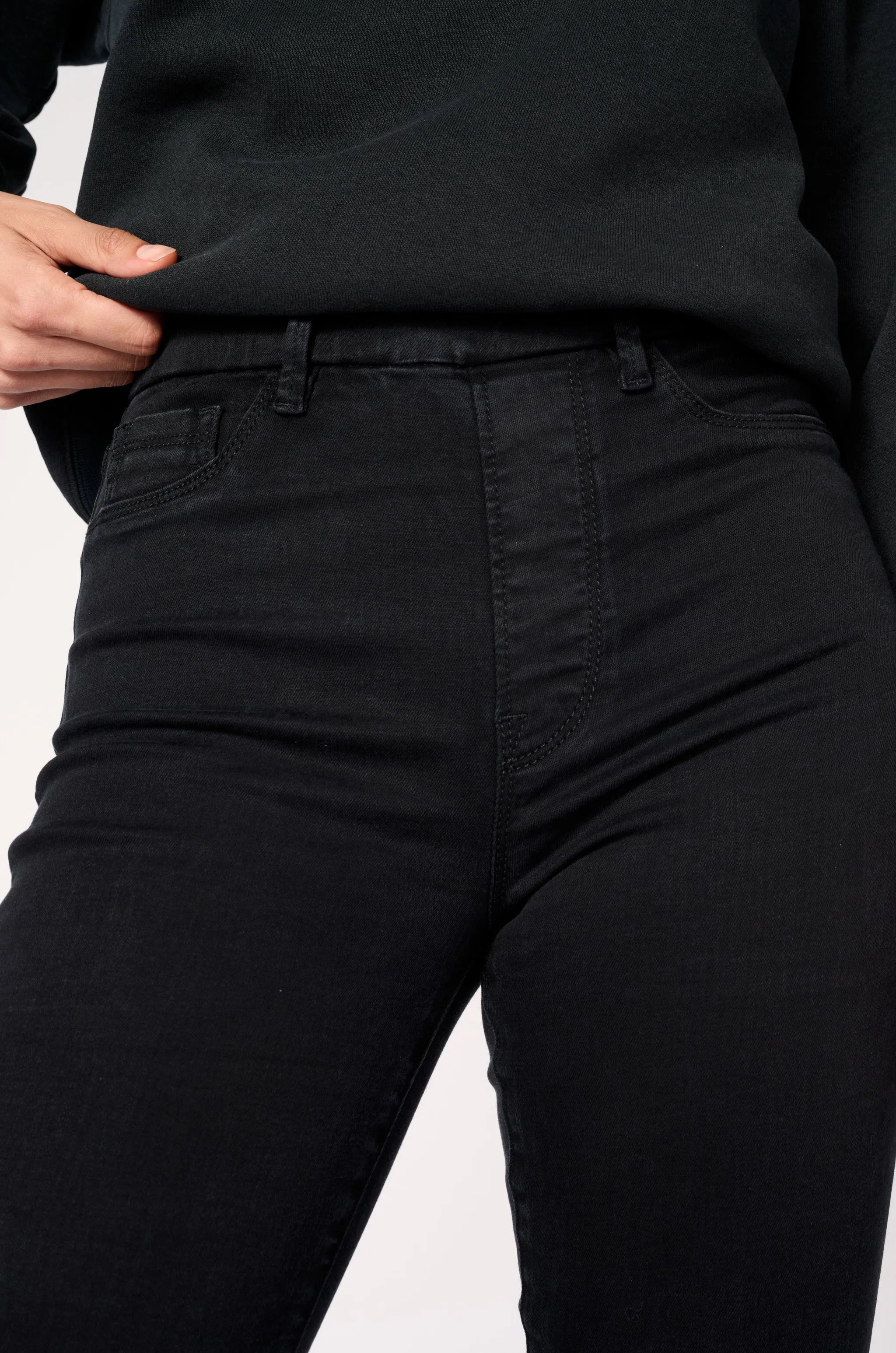 DXB PULL ON - FLARE | JET BLACK