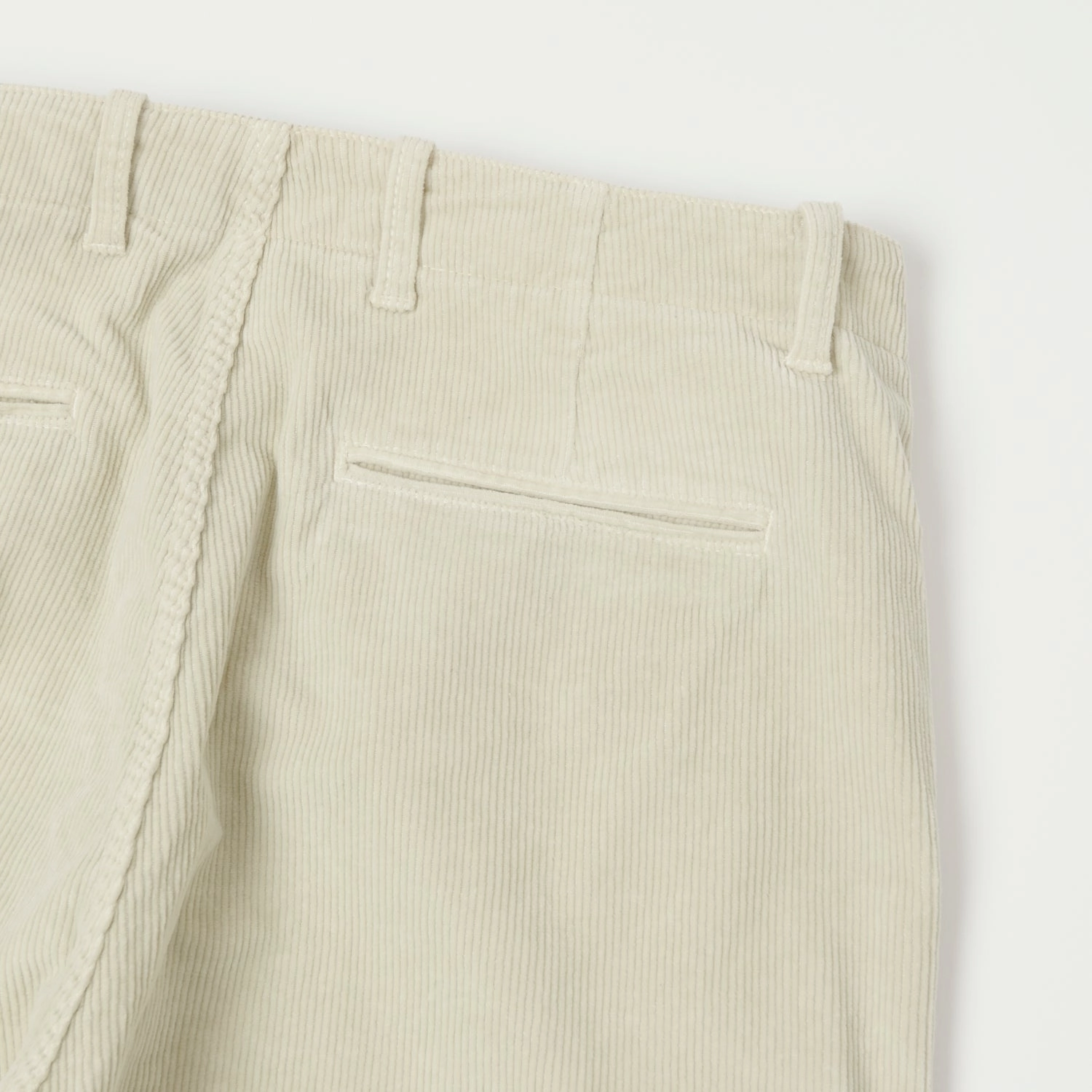 Temperature Regulating East Harbour Surplus 'Axel 101' Corduroy Trouser - Off White