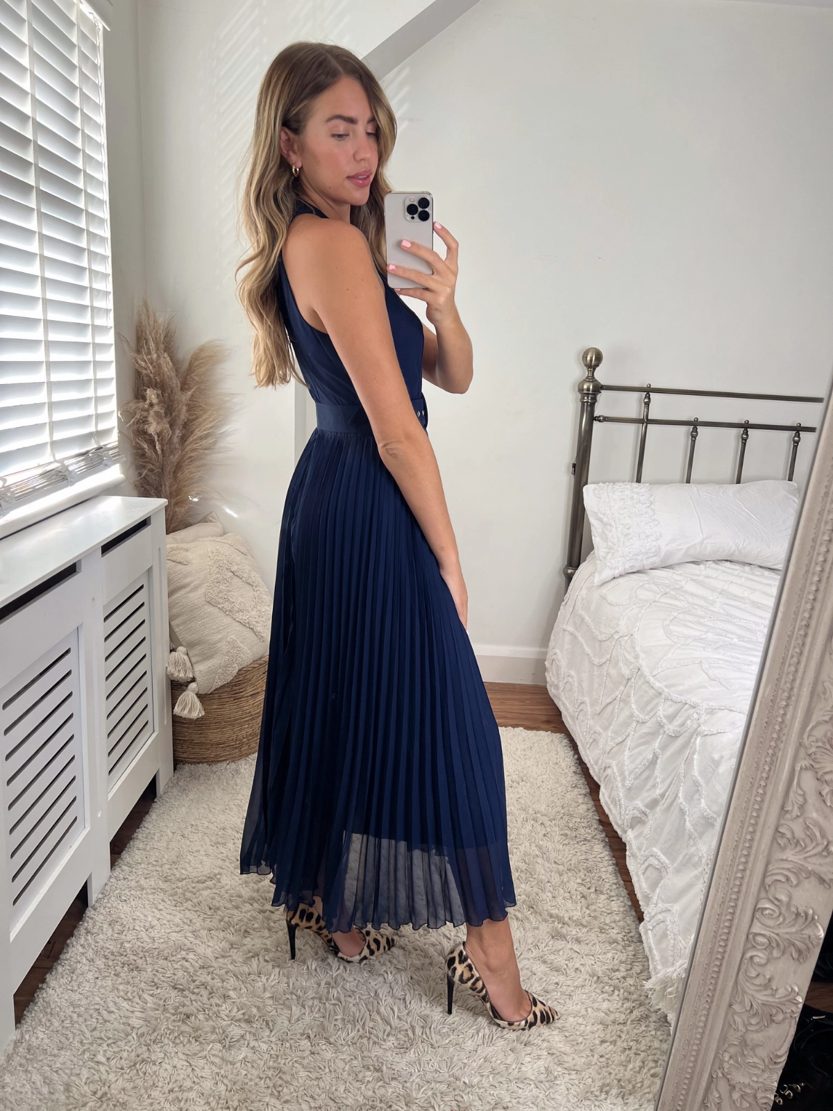 Luisa Belted Pleated Maxi Dress / Navy Daily Wear