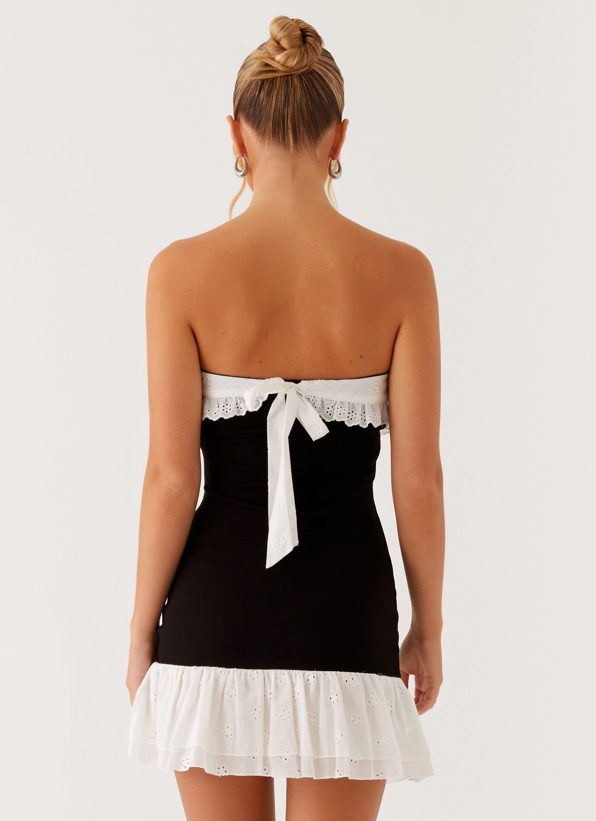 Lounge Mood Art-Gallery Fran Broderie Mini Dress - Black