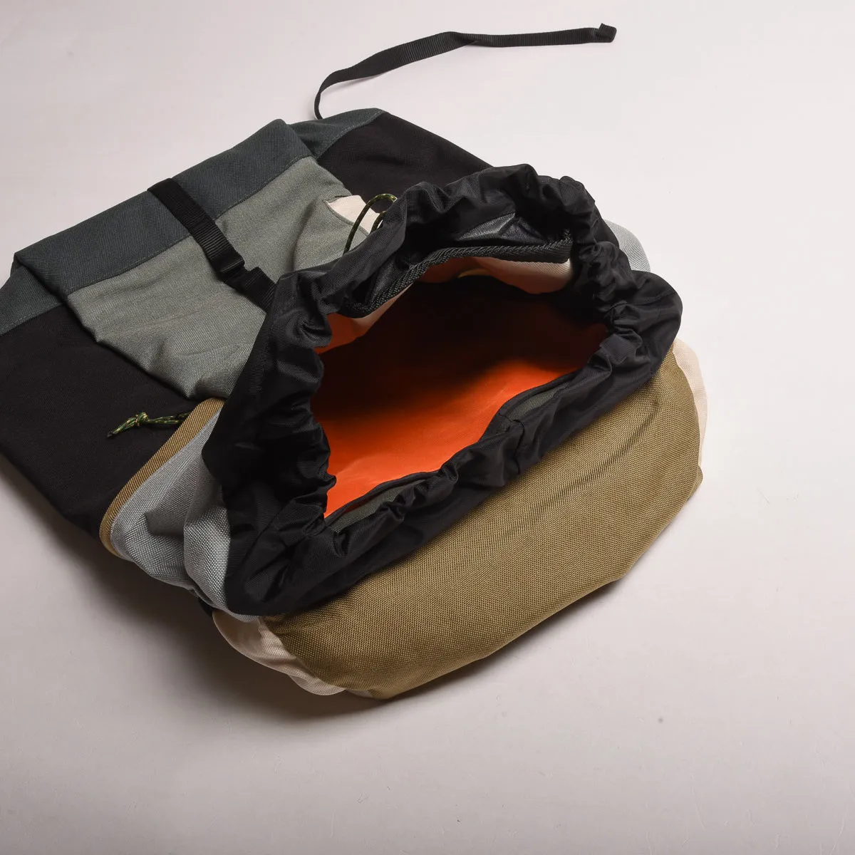 EPPERSON MOUNTANEERING LARGE CLIMB PACK - DEATH VALLEY