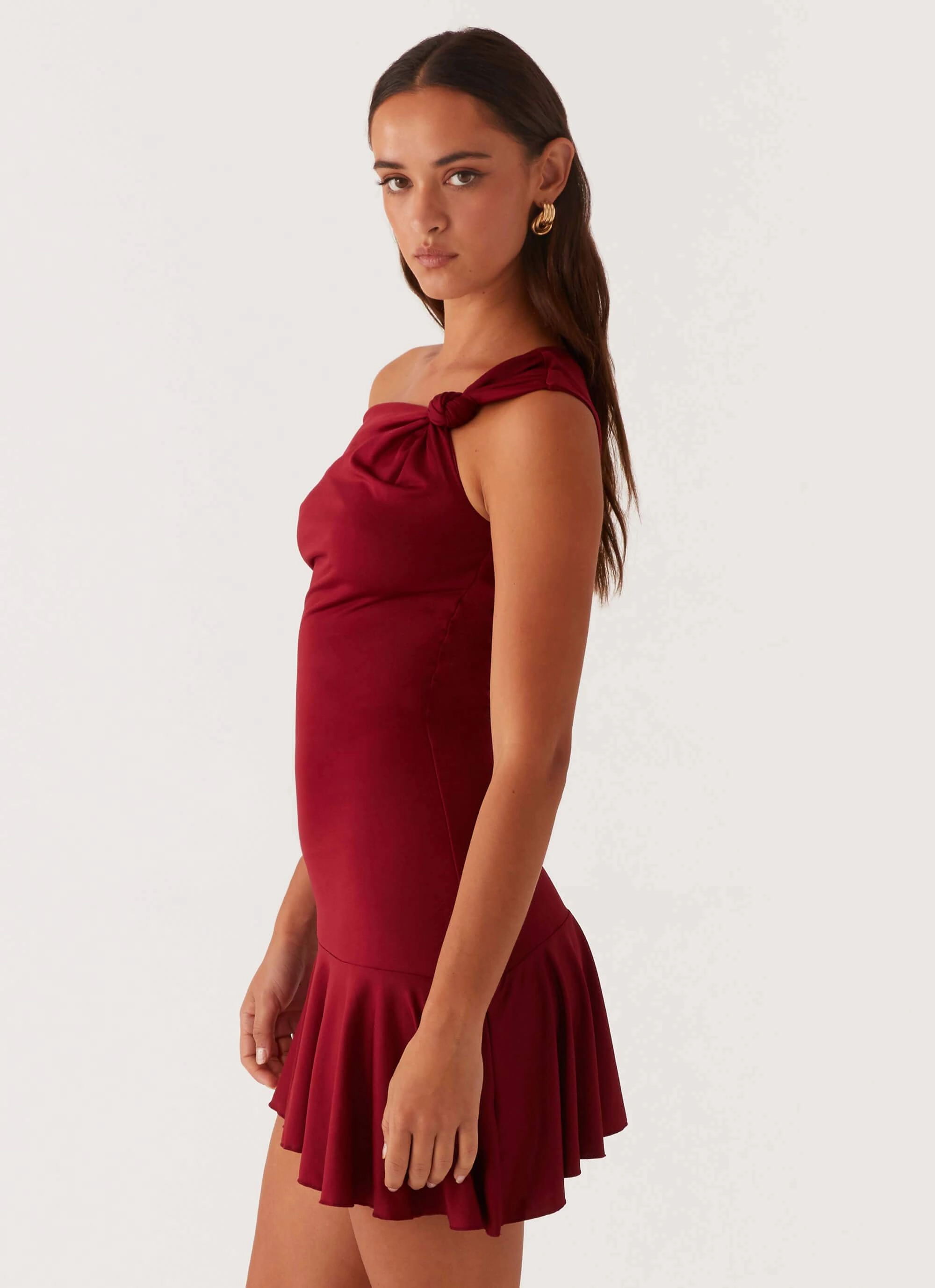 Airy Drape Cool Season Amaya Twist Mini Dress - Maroon