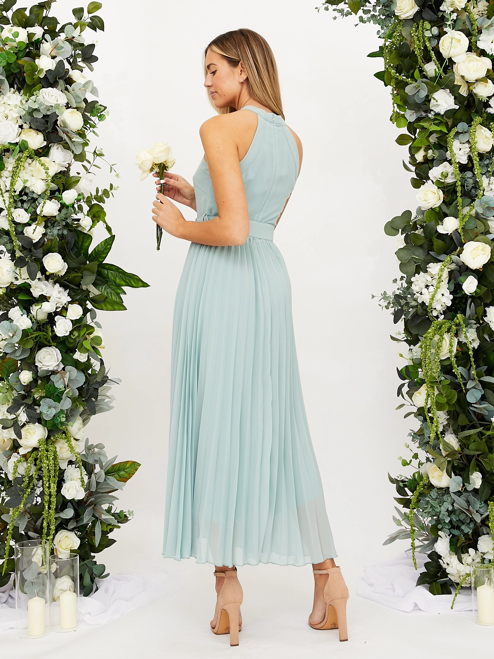 Cross Neck Pleated Midaxi Chiffon Dress / Sage UV-Resistant