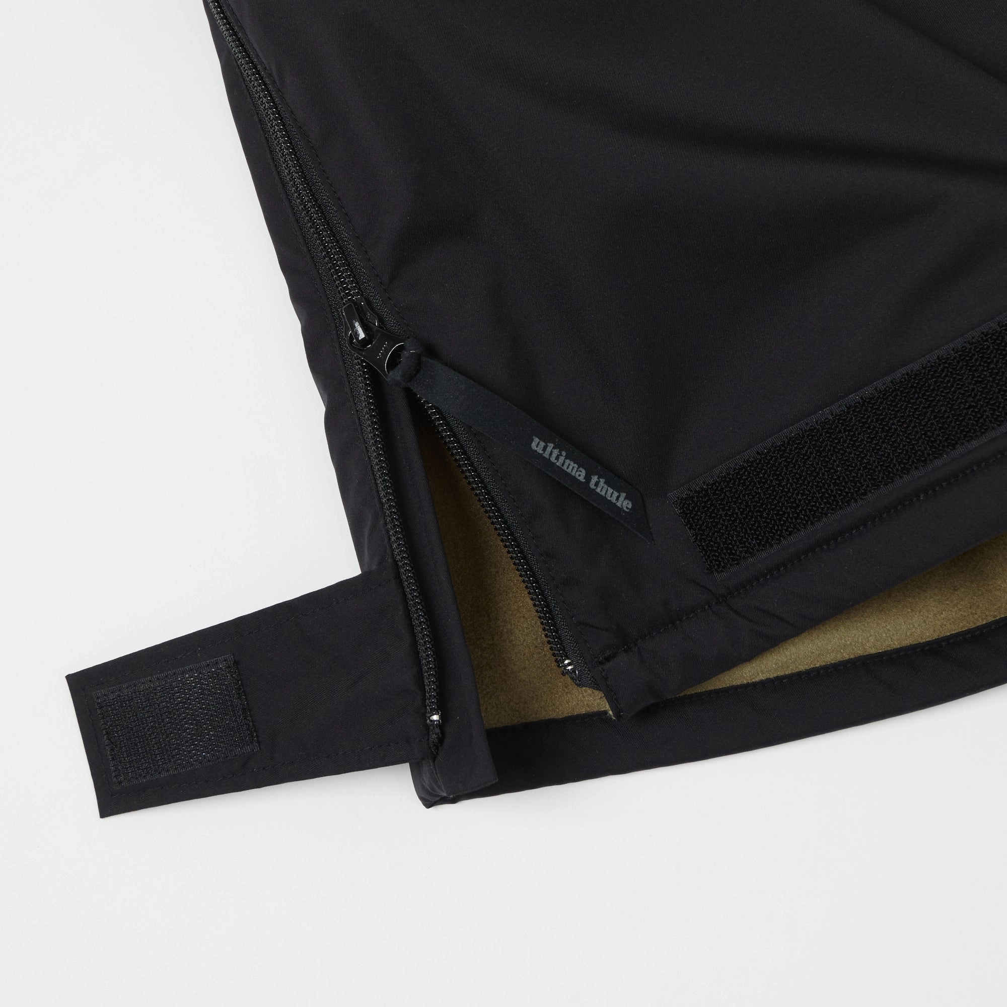 Perfectly Relaxed Fitted Style Freewheelers & Co Ultima Thule 'Coldbreaker' Pant - Black