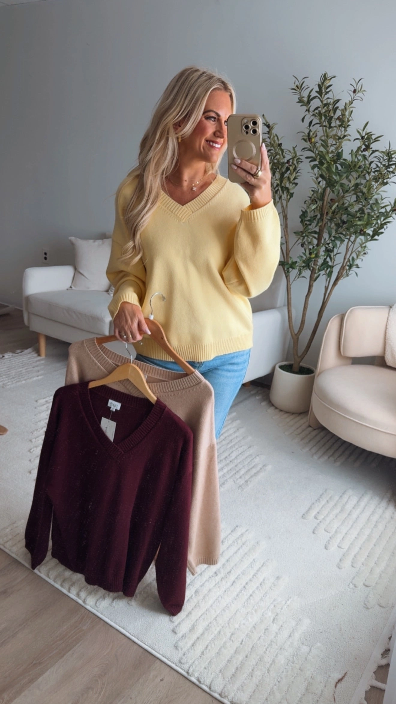 Erin V-Neck Sweater - Maroon Antistatic NeutralPalette