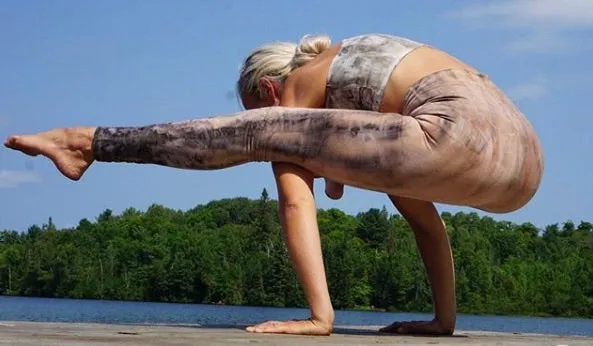GE1-1529 Lamai Yoga Pants