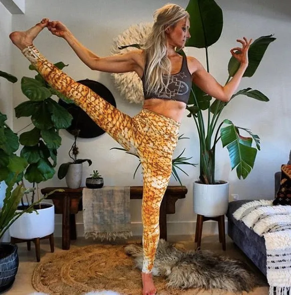 GE1-1529 Lamai Yoga Pants