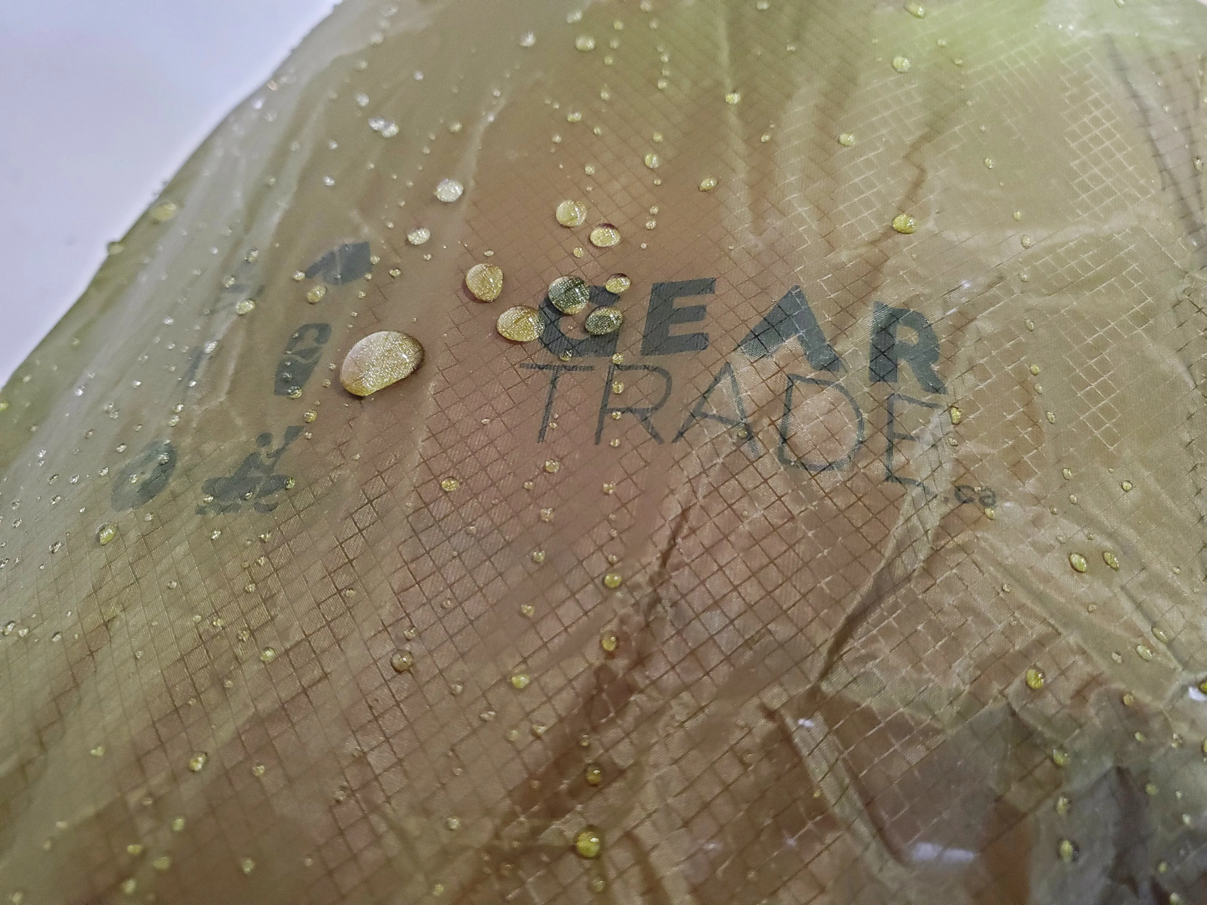 Geartrade - Ultralight Backpacking Rain Cover