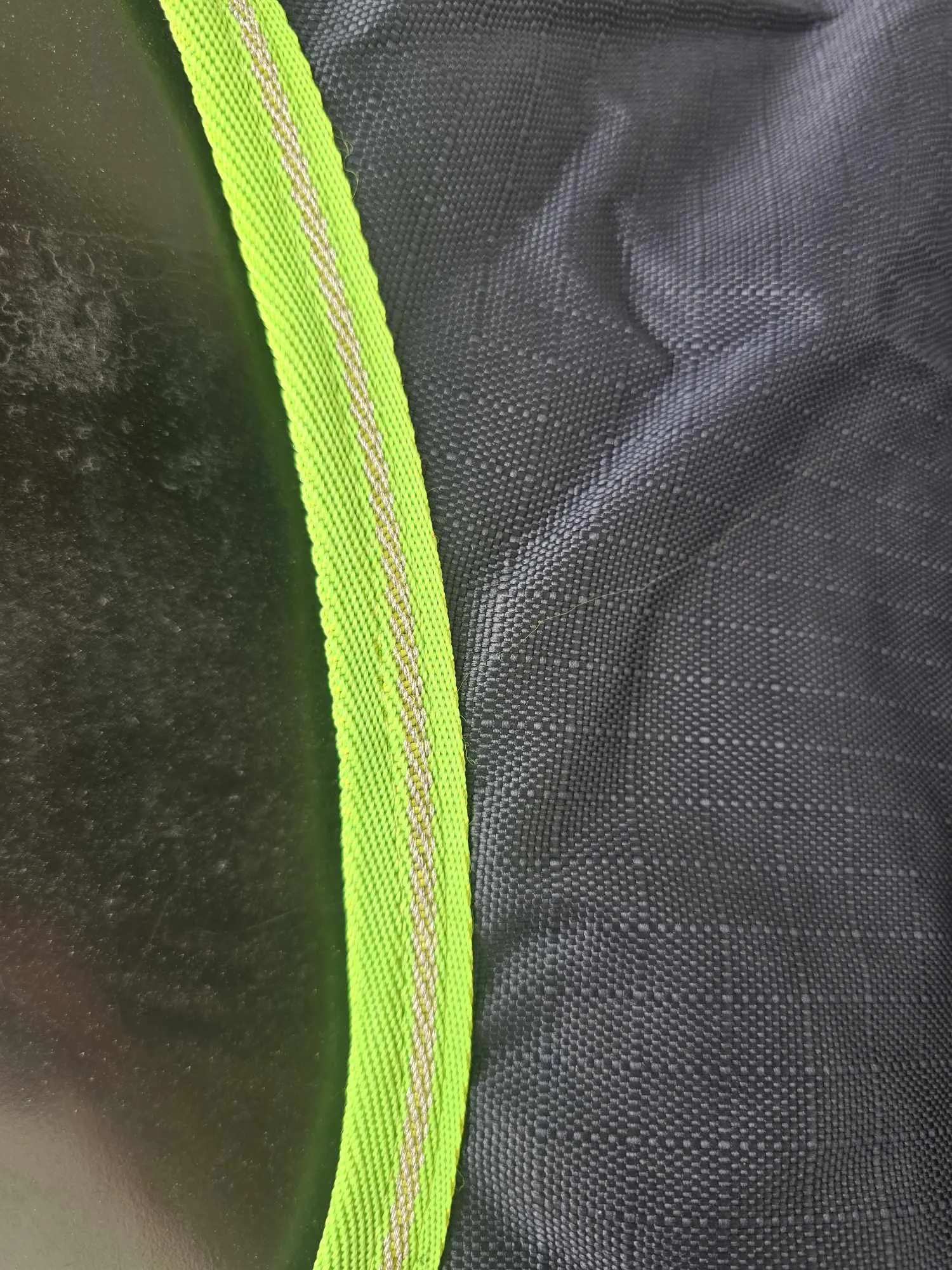 GOLIATH MID NECK RAIN SHEET 1200D - NAVY WITH GREEN BINDING